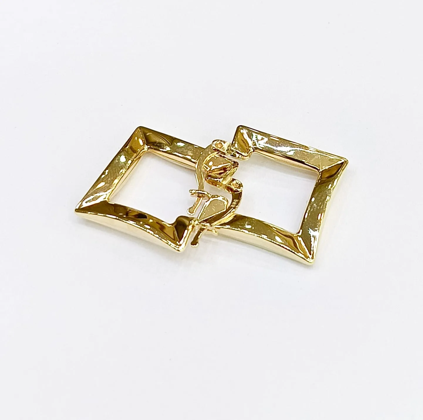 Favori Marka Desenli Küpe