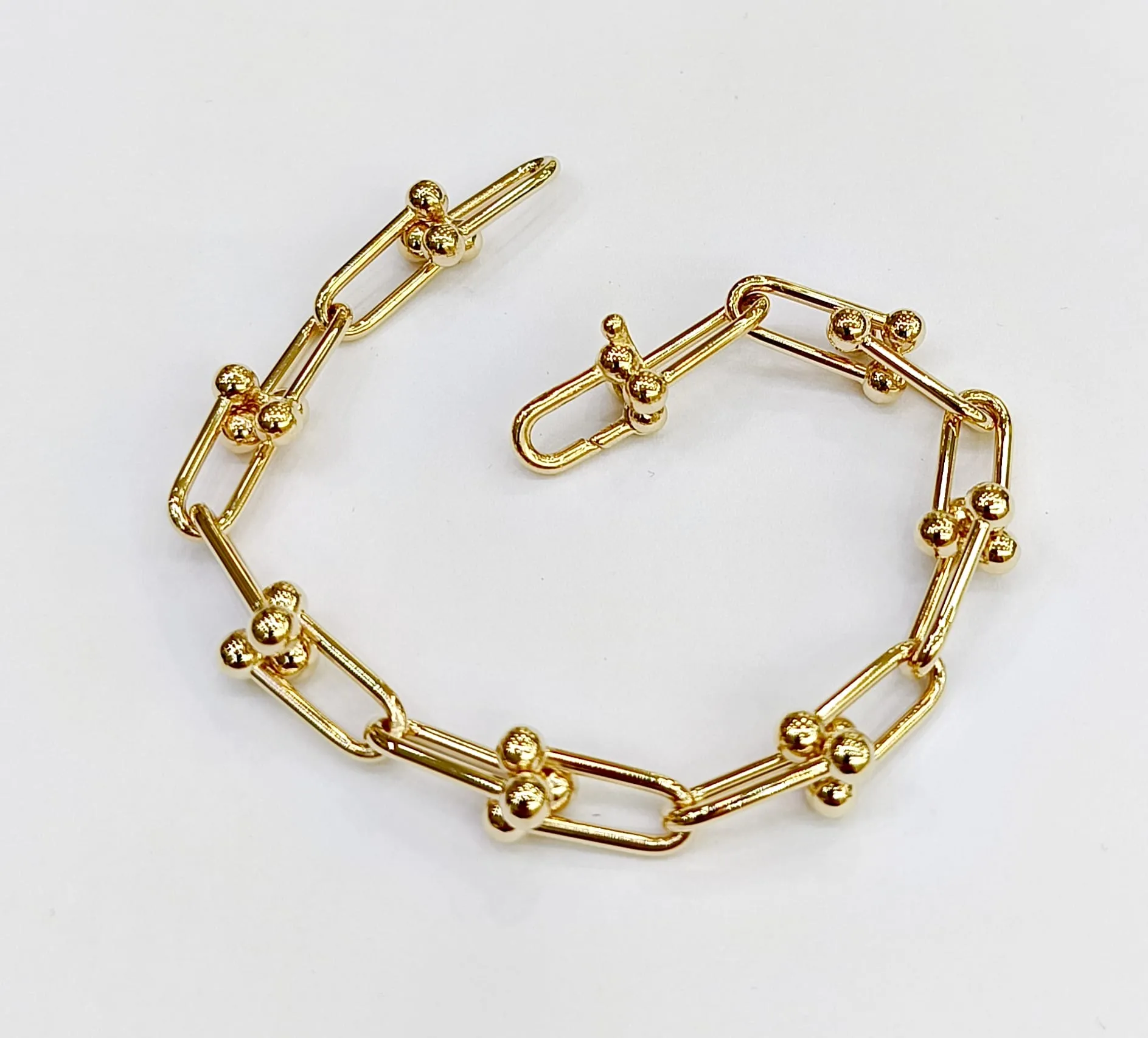 Favori Marka İtalyan Model Bileklik 