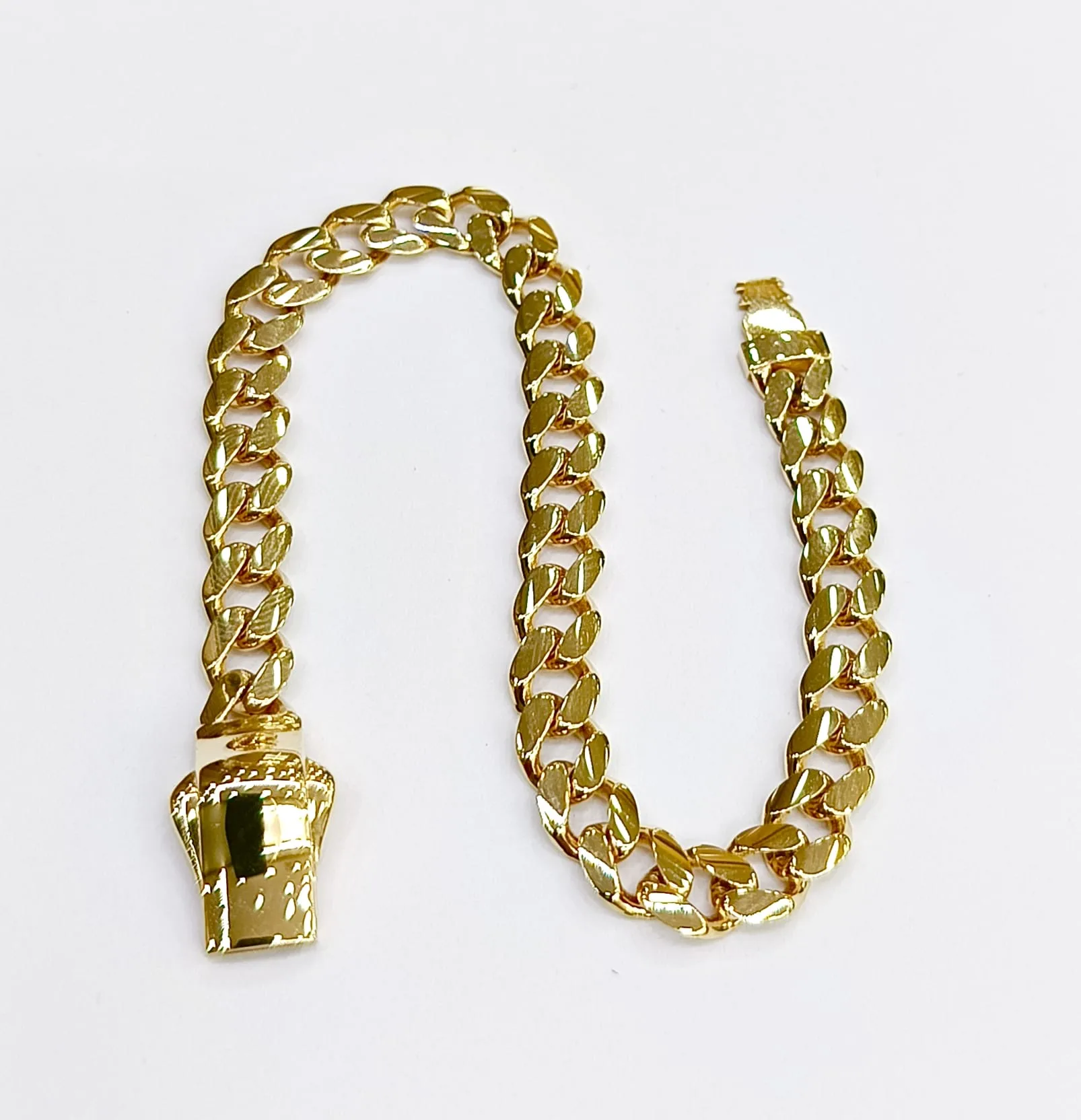 Favori Marka Gurmet Model Bileklik 