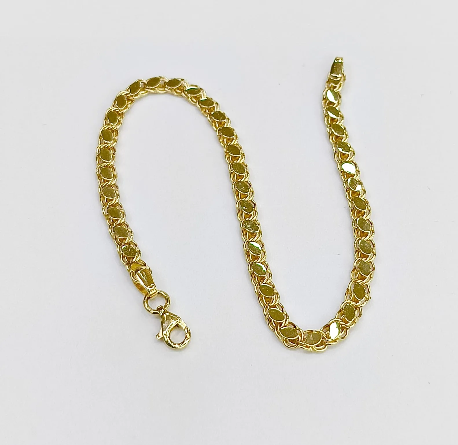 Favori Marka Pullu Model Bileklik 