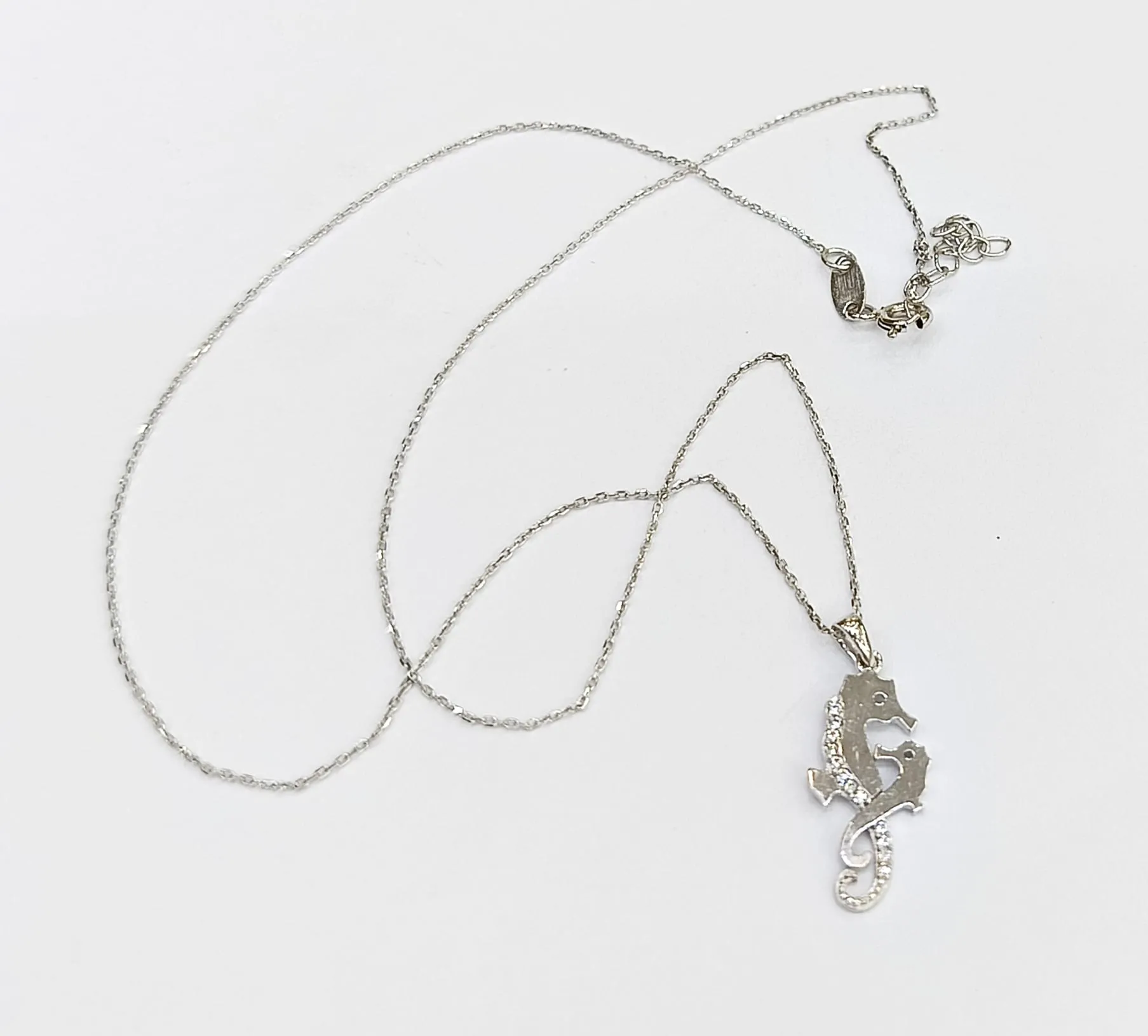 Favori Marka Deniz Atı Model Kolye