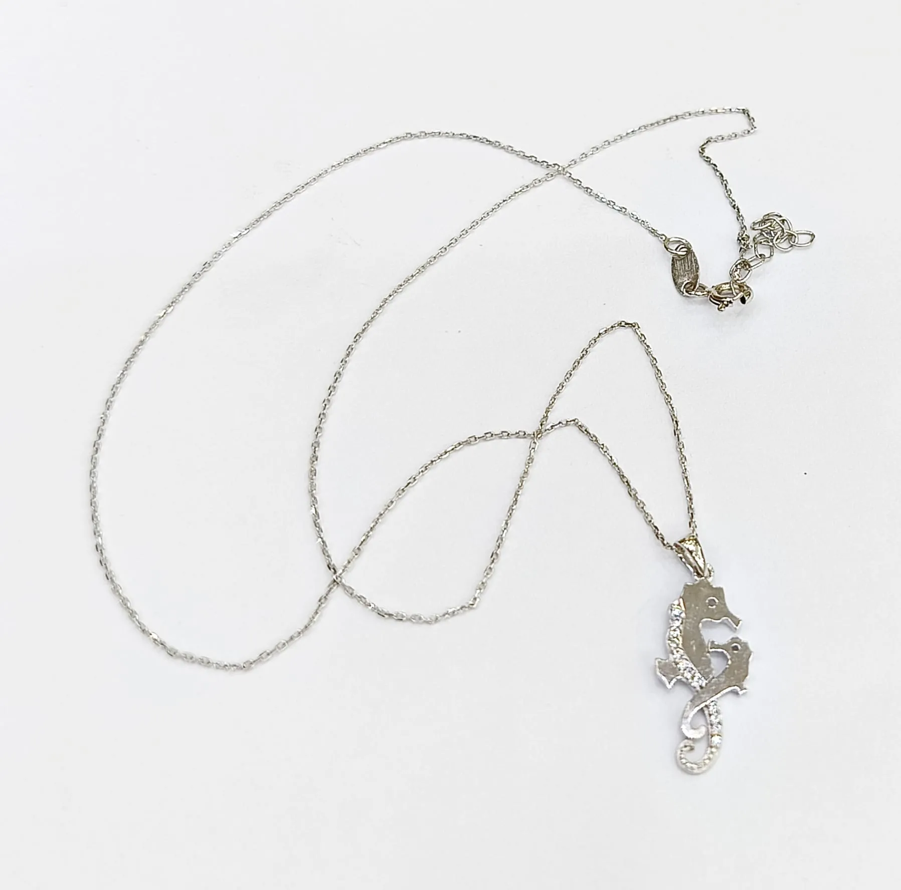 Favori Marka Deniz Atı Model Kolye