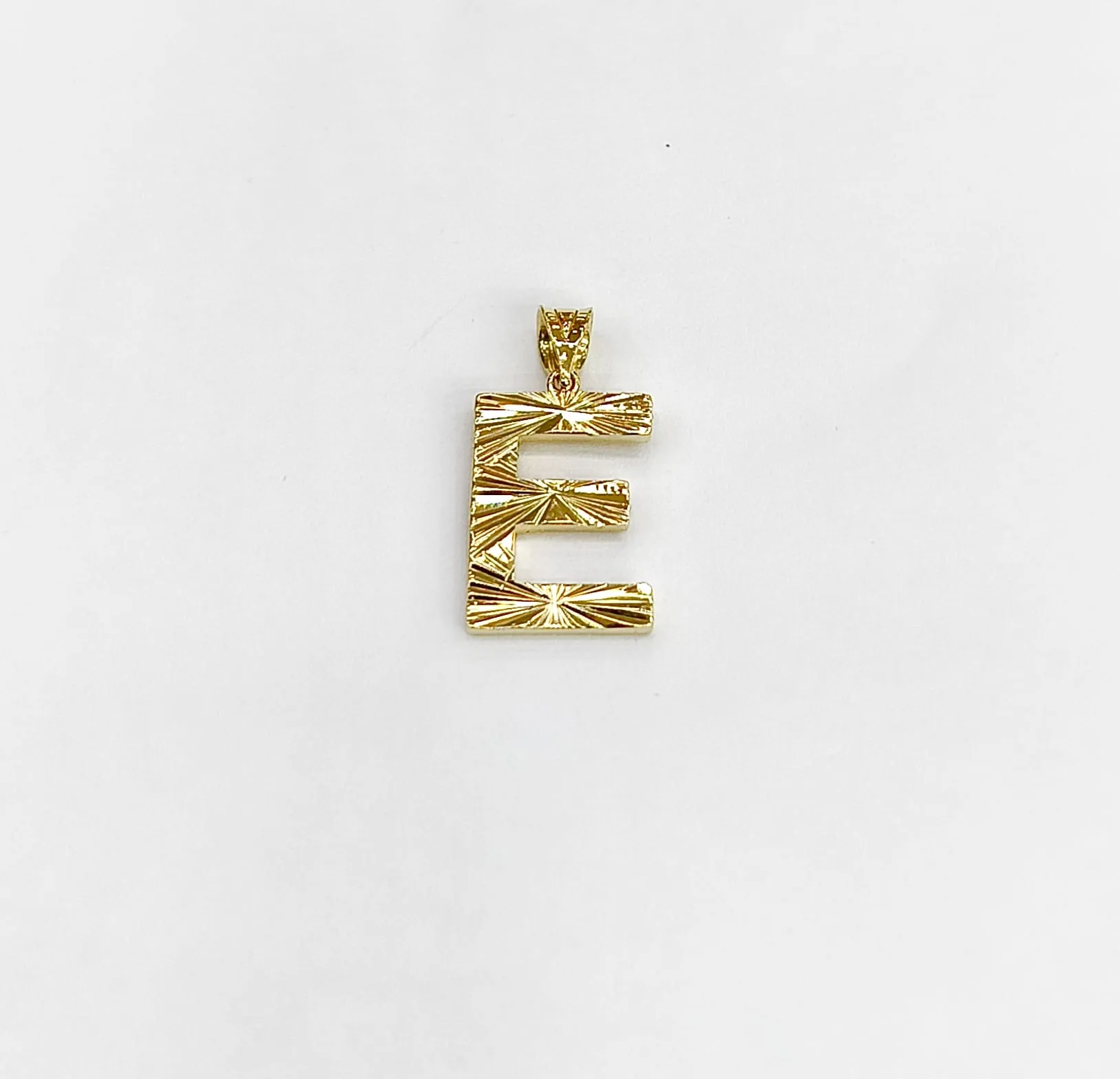 Favori Marka E Harfi Uç