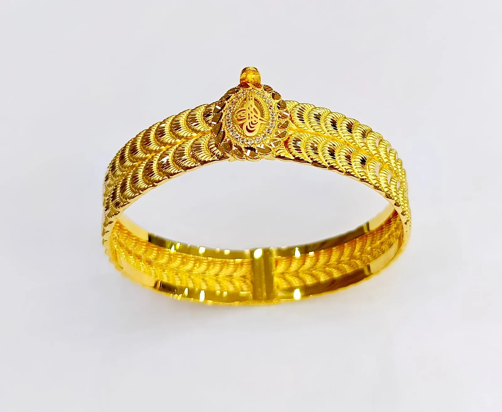 Favori Marka Tuğralı Sarı Kelepçe