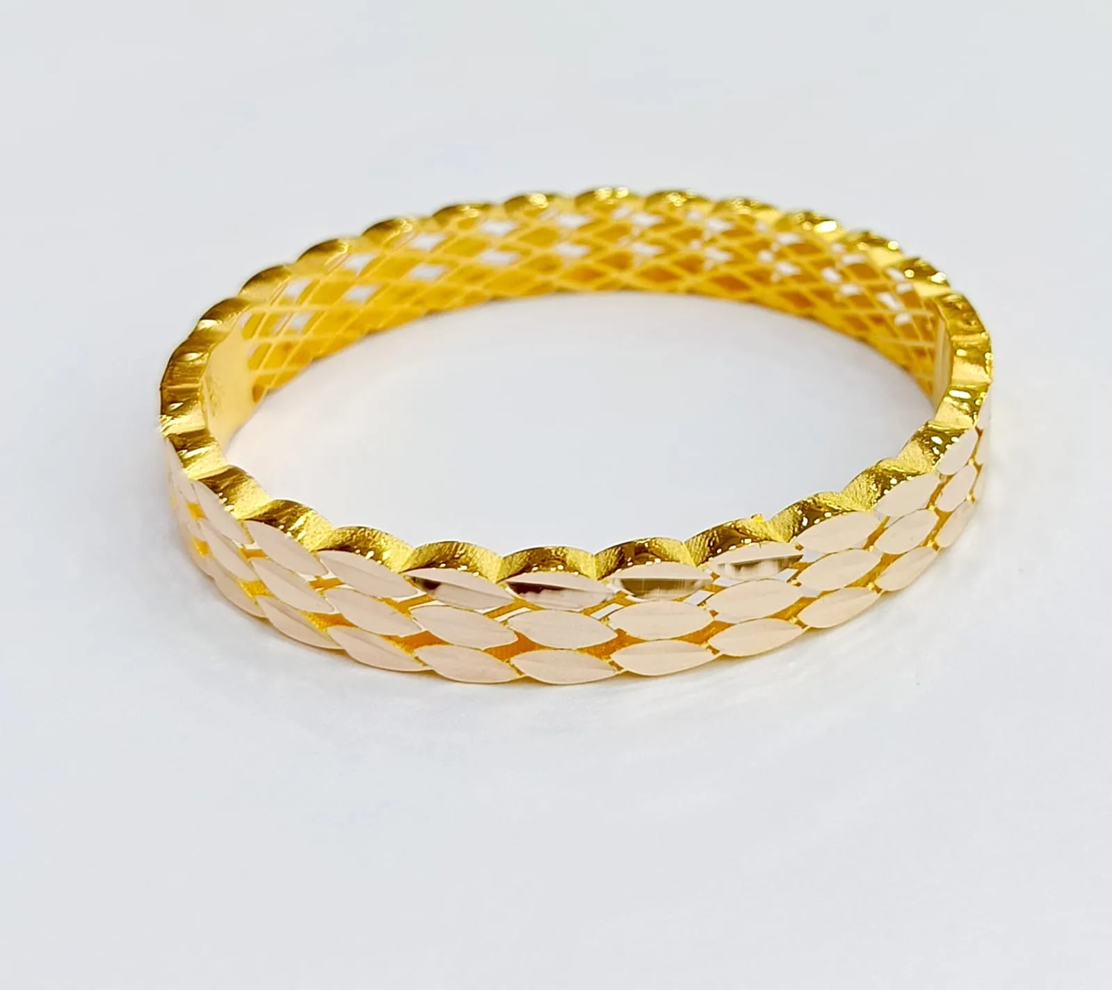 Favori Marka İtalyan Model Sarı Kelepçe