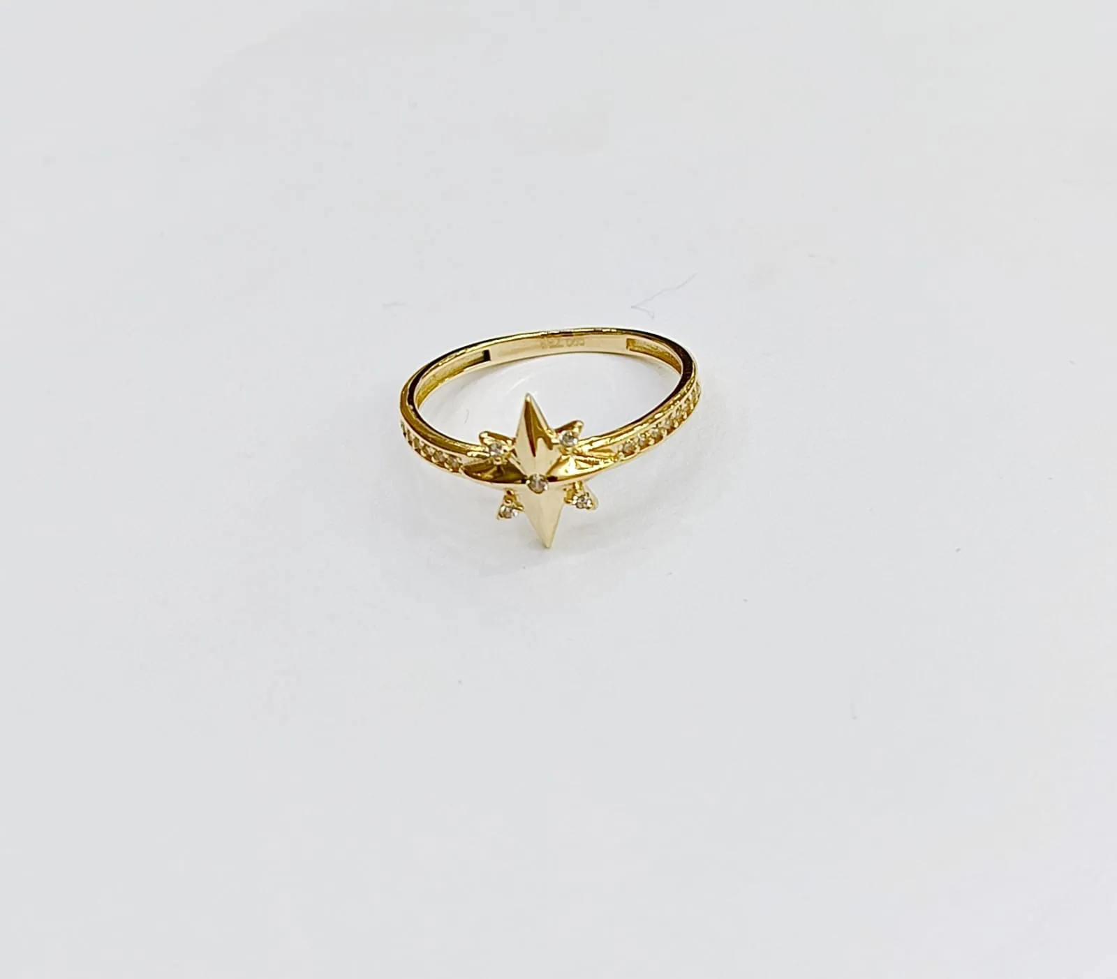 Favori Marka Kuzey Yıldızı Model Yüzük