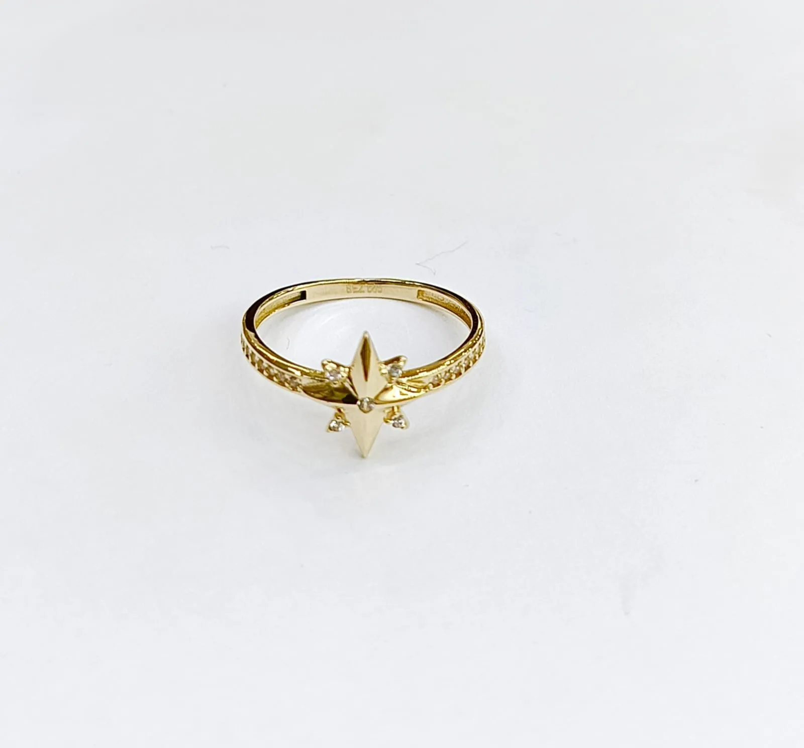 Favori Marka Kuzey Yıldızı Model Yüzük