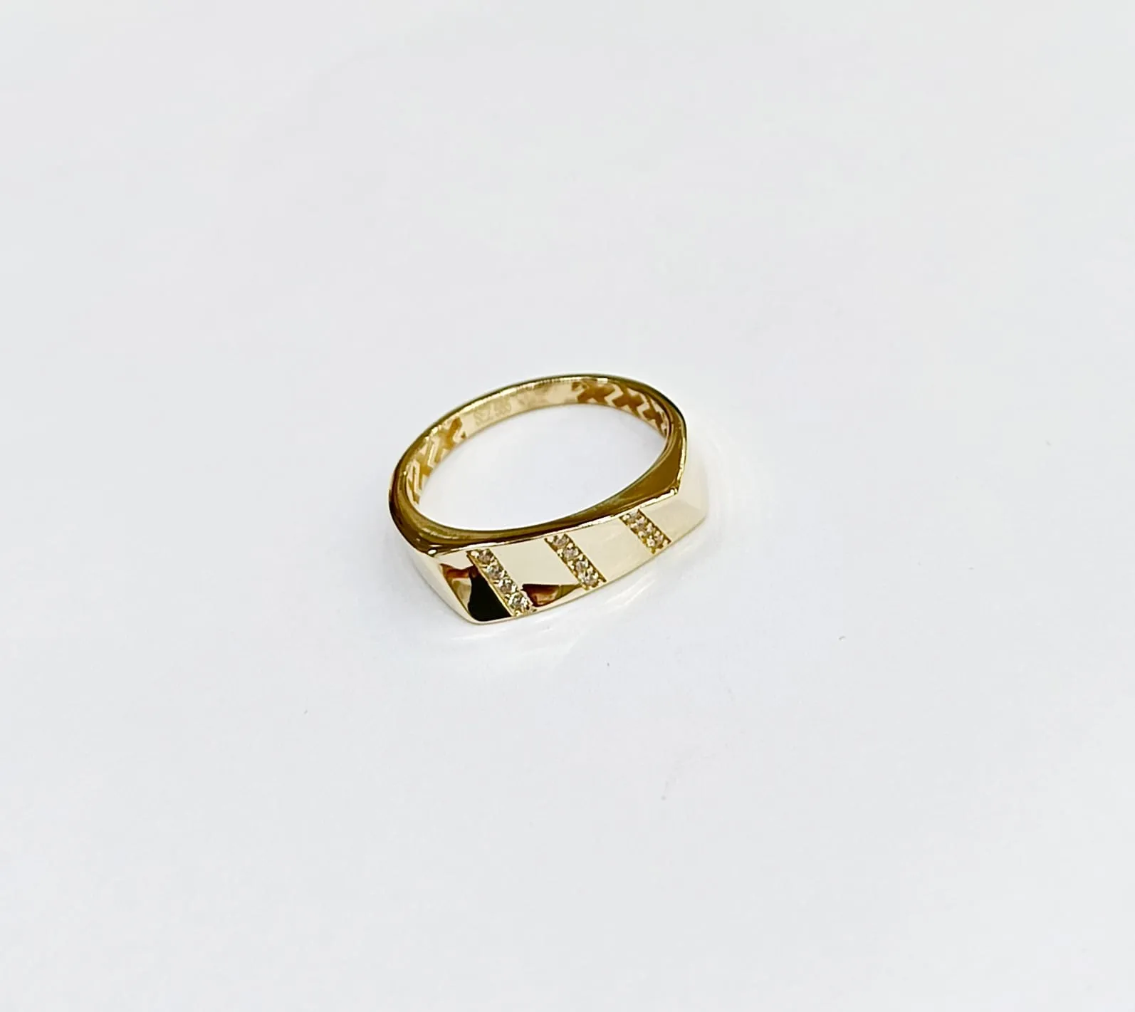 Favori Marka İtalyan Model Yüzük