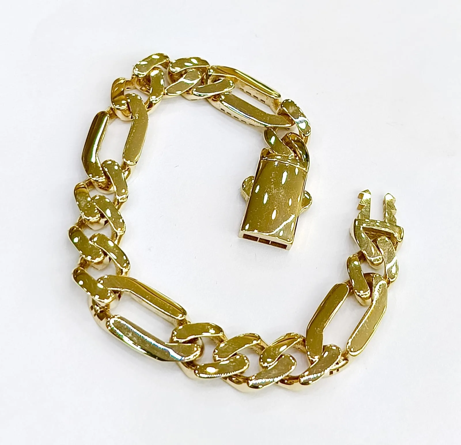 Favori Marka Gurmet Model Bileklik 