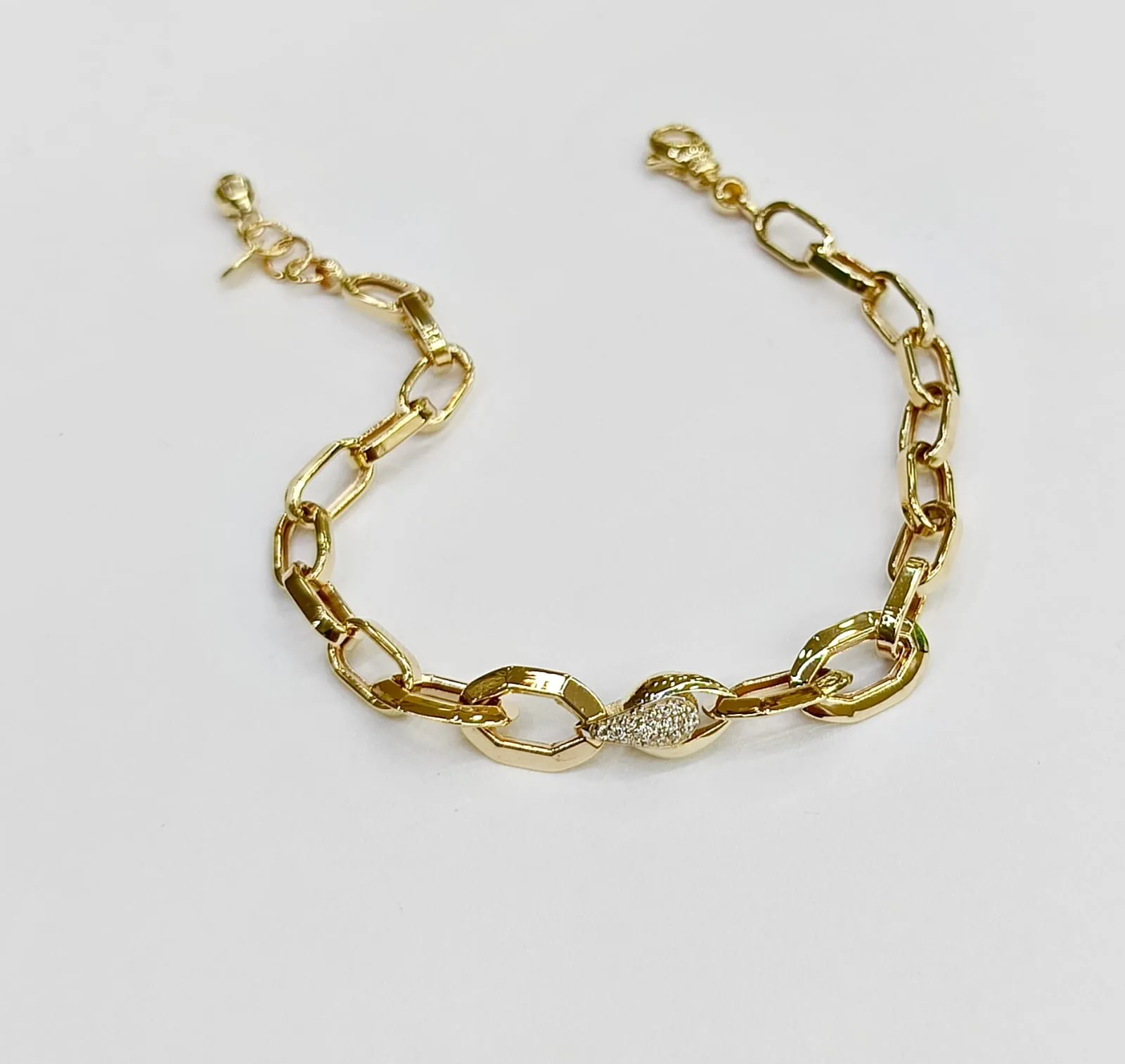 Favori Marka İtalyan Model Bileklik 