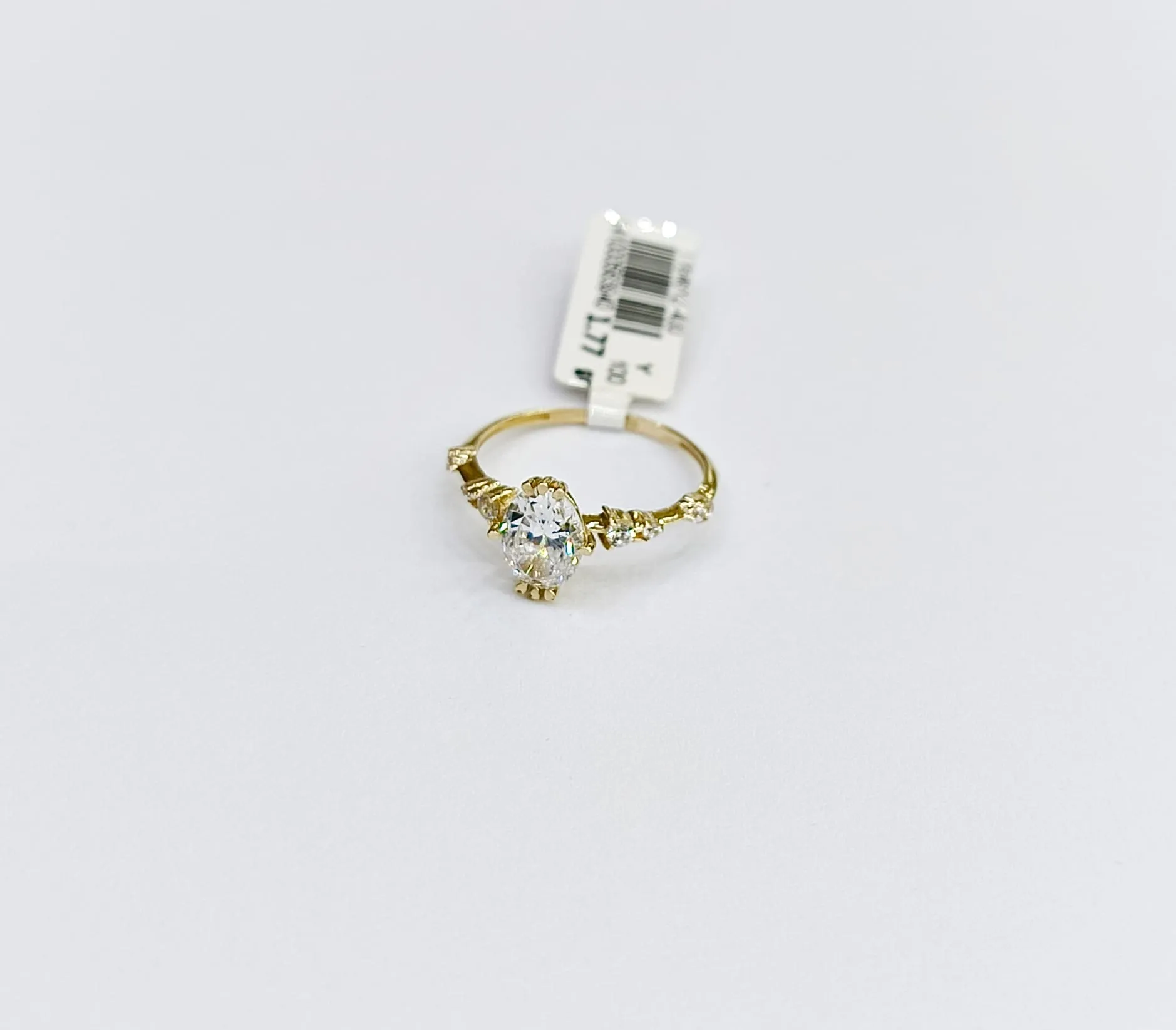 Favori Marka Oval Kesim Yüzük