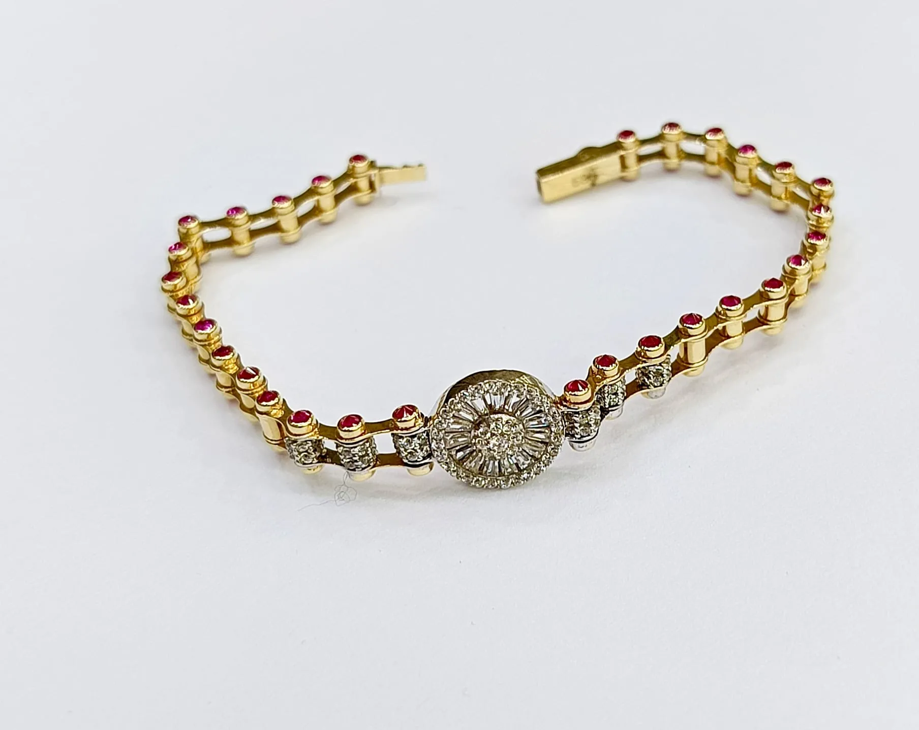 Favori Marka İtalyan Model Bileklik 