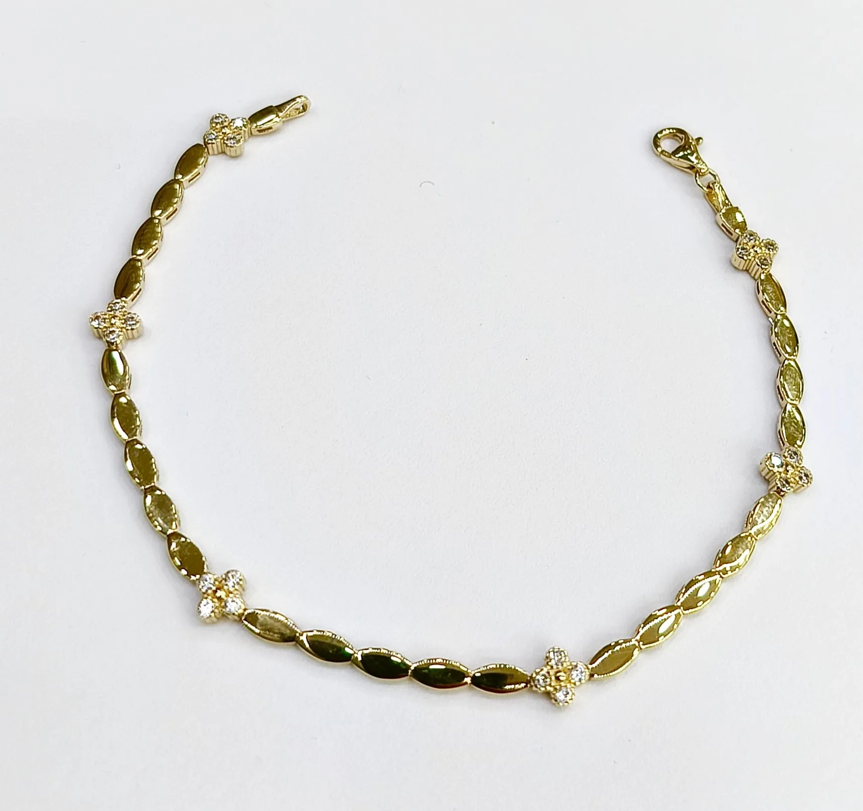 Favori Marka Papatyalı Bileklik