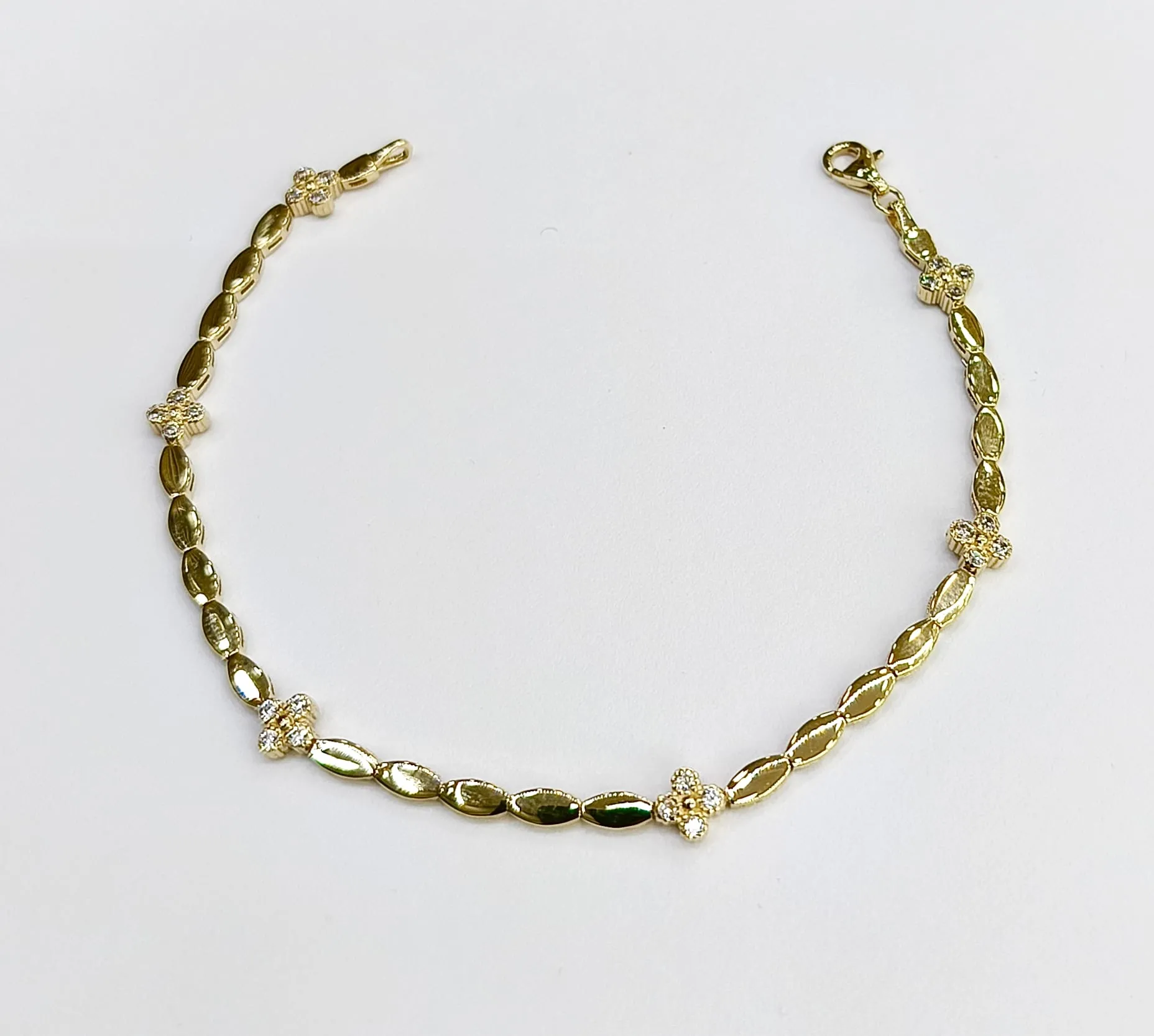 Favori Marka Papatyalı Bileklik