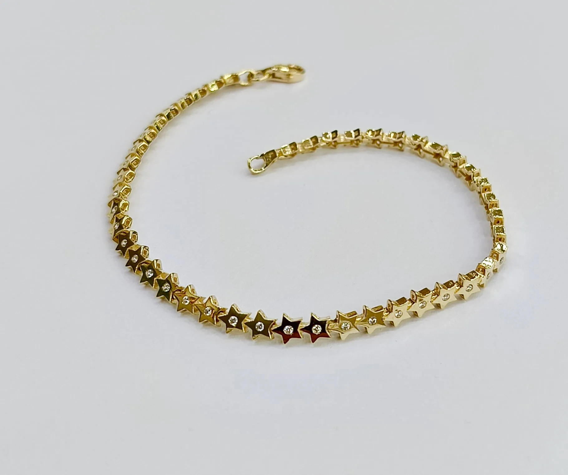 Favori Marka Yıldızlı Bileklik