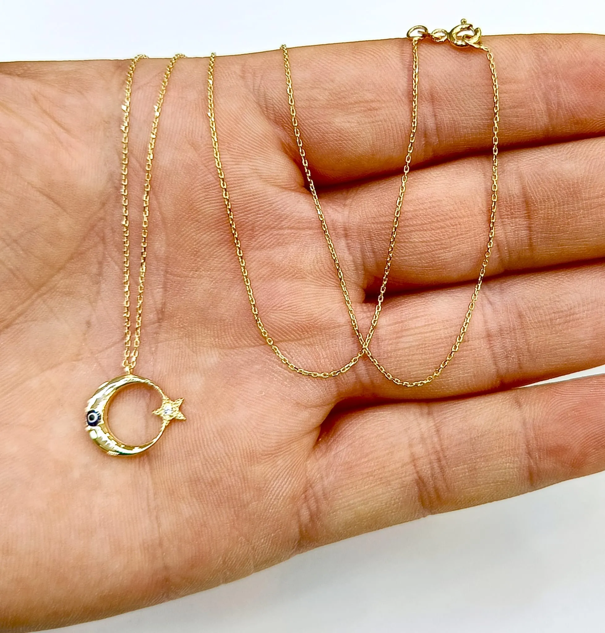 Favori Marka Ay Yıldız Model Kolye