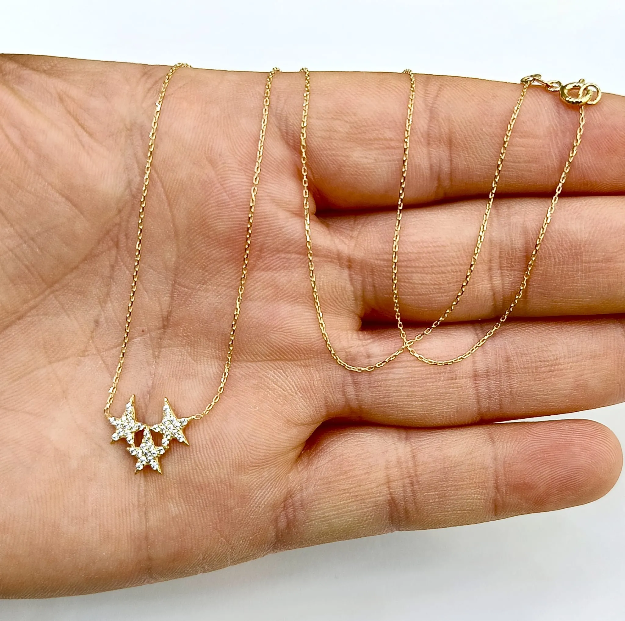 Favori Marka Yıldızlı Kolye