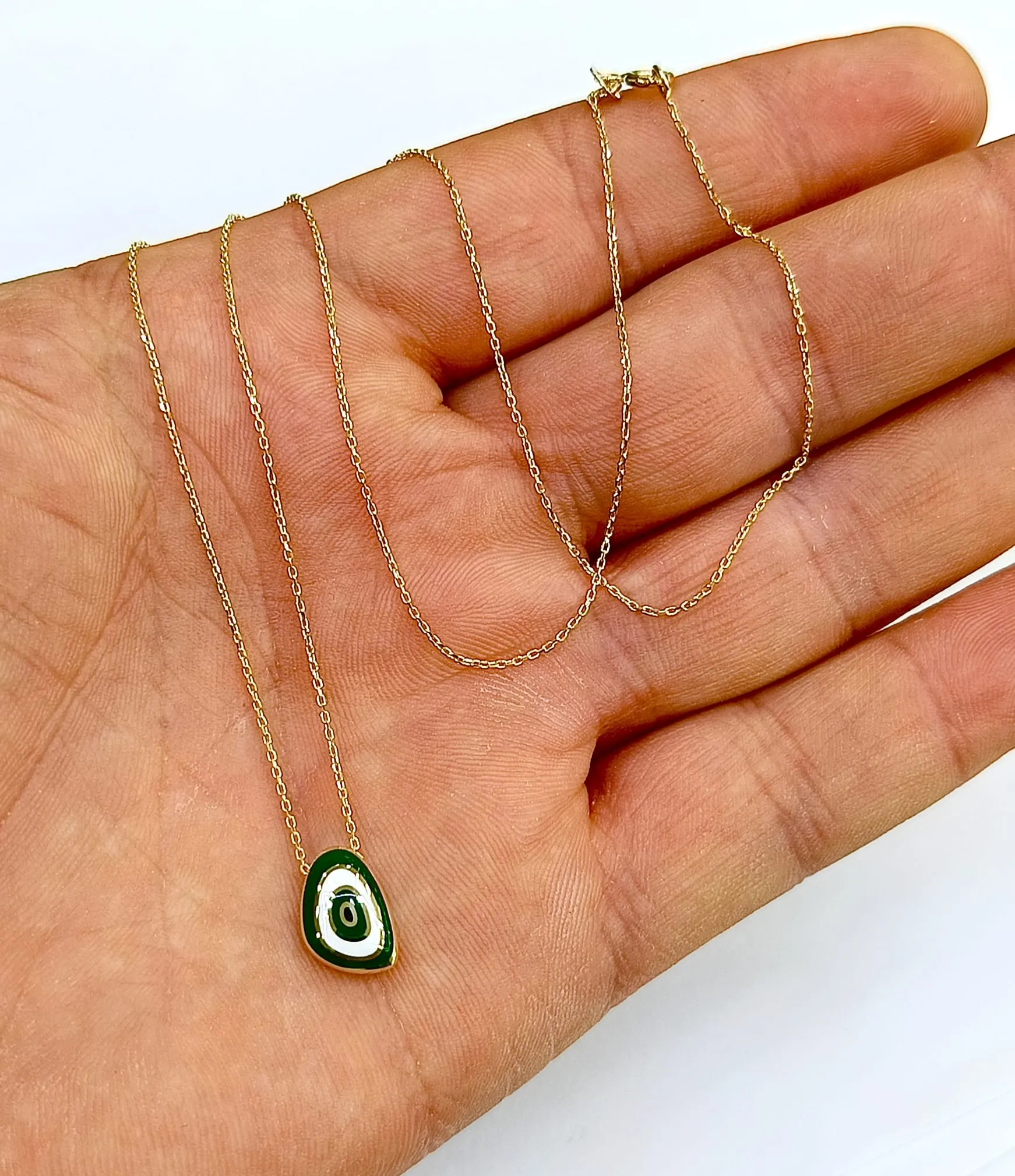 Favori Marka Yeşil Renk Mineli Kolye