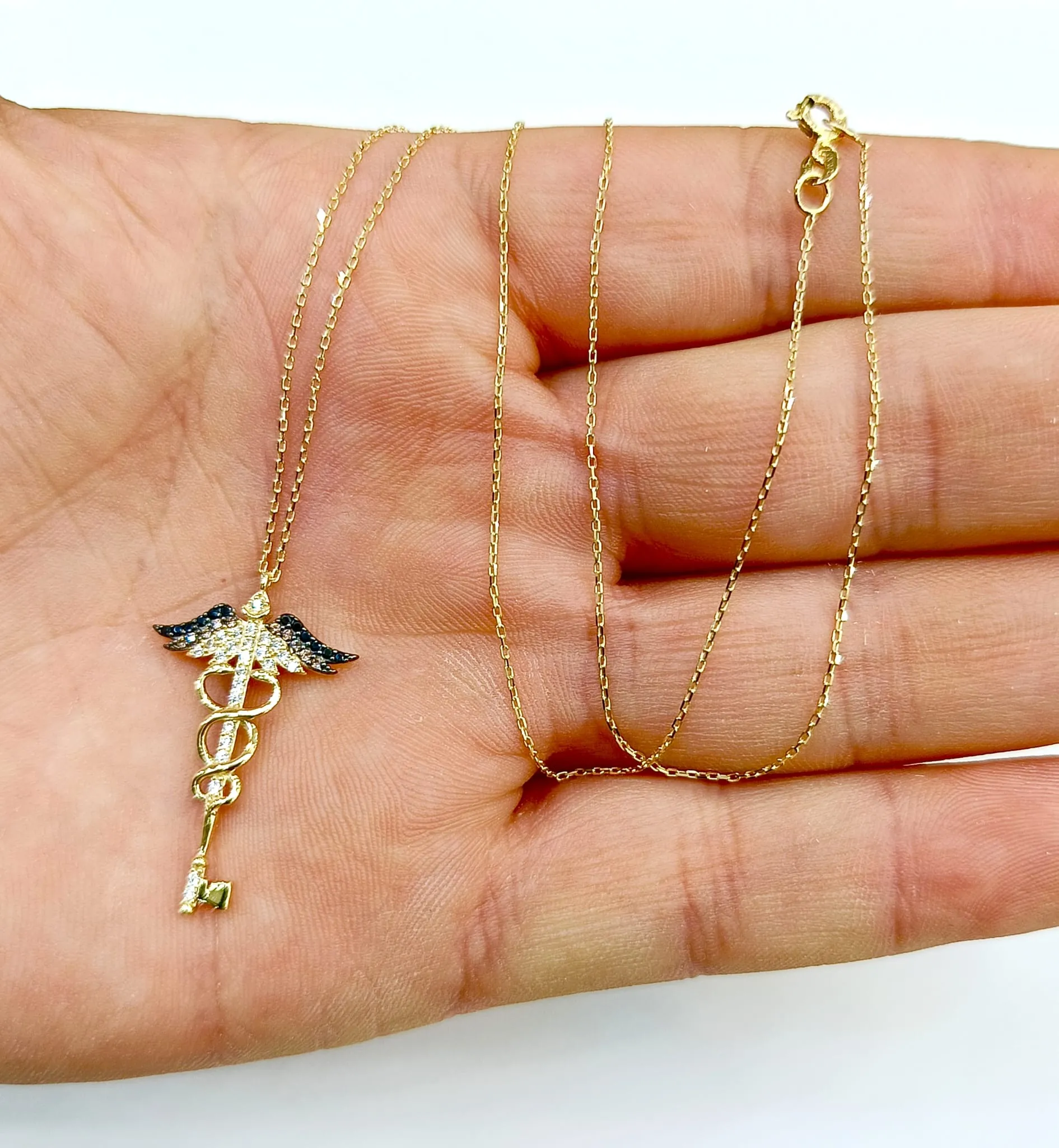 Favori Marka Anahtarlı Kolye