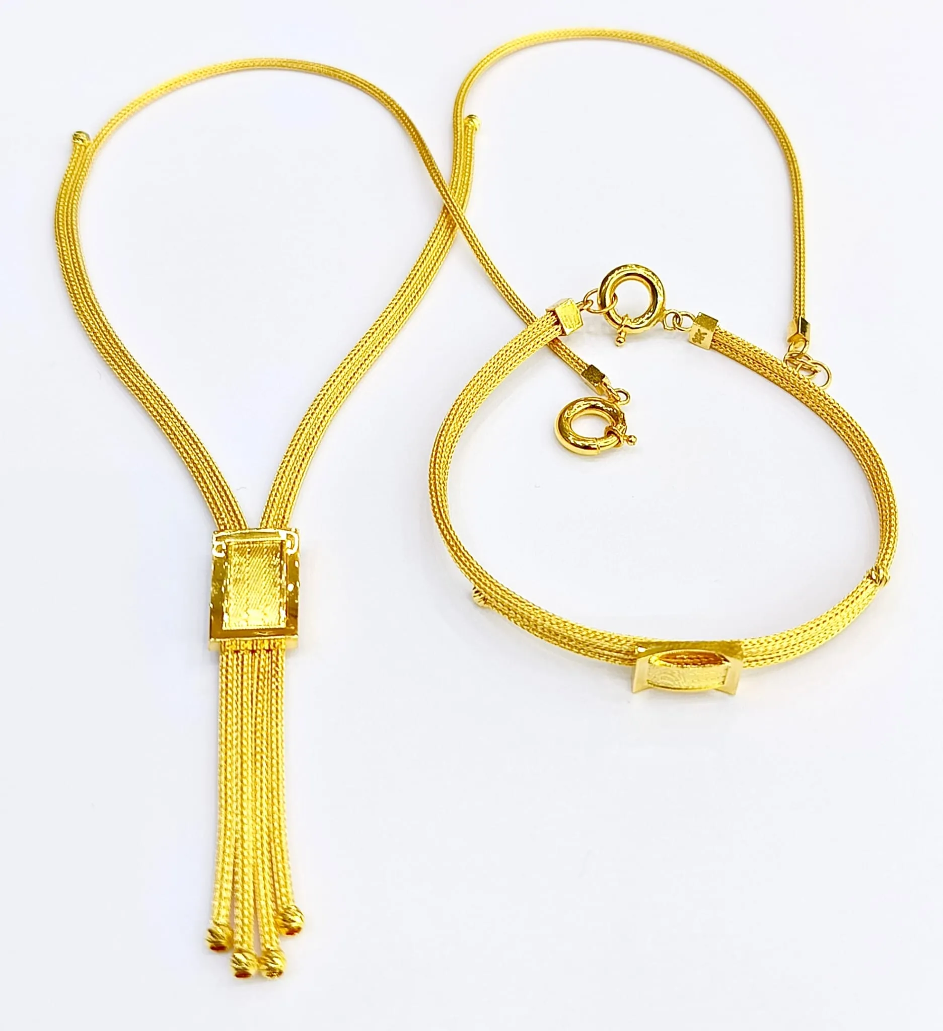 Favori Marka Kemerli Sarı Takım