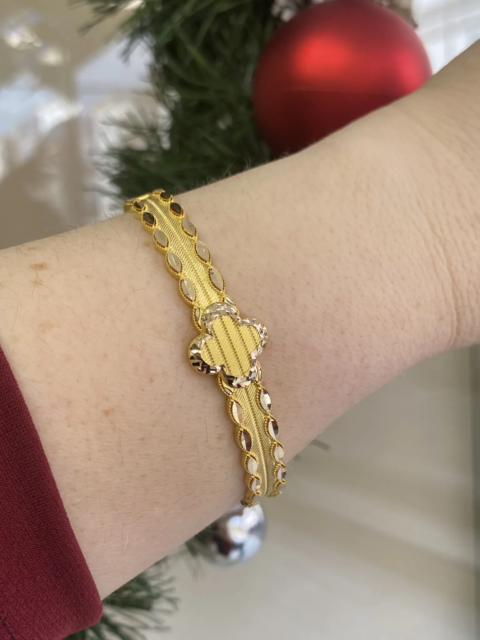 Favori Marka Yonca Model Kelepçe 