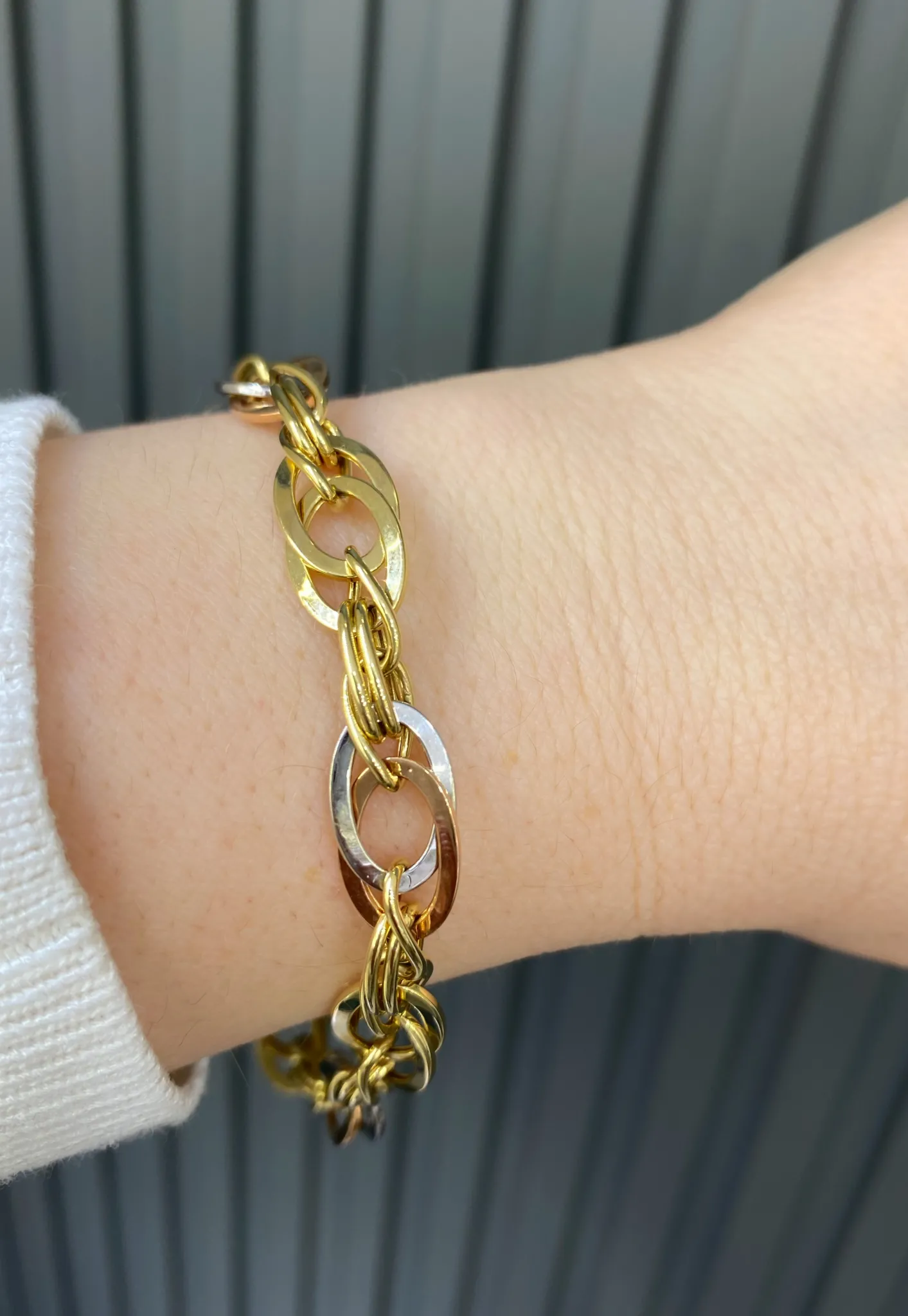 Favori Marka Hallow Model Bileklik 