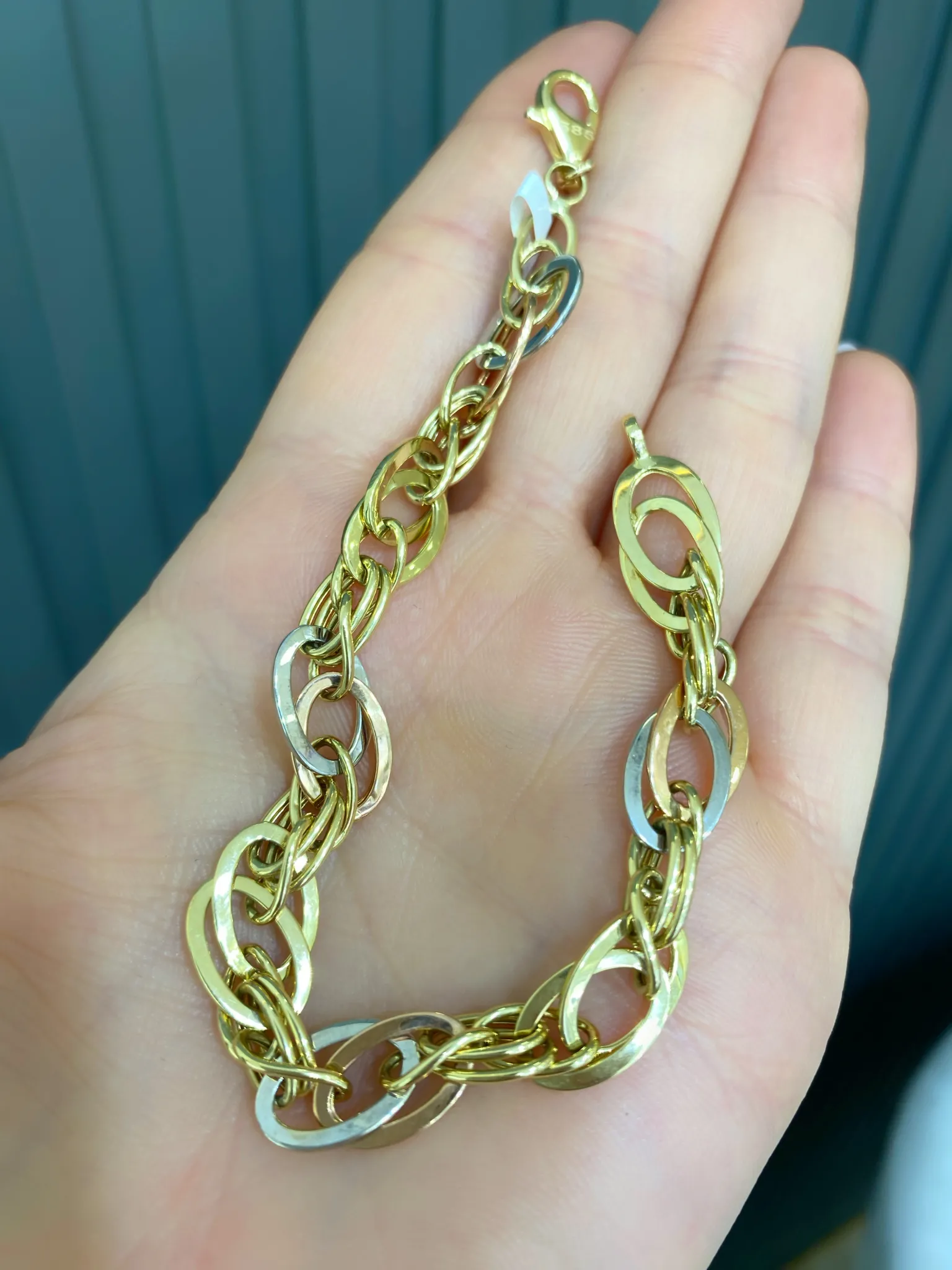 Favori Marka Hallow Model Bileklik 