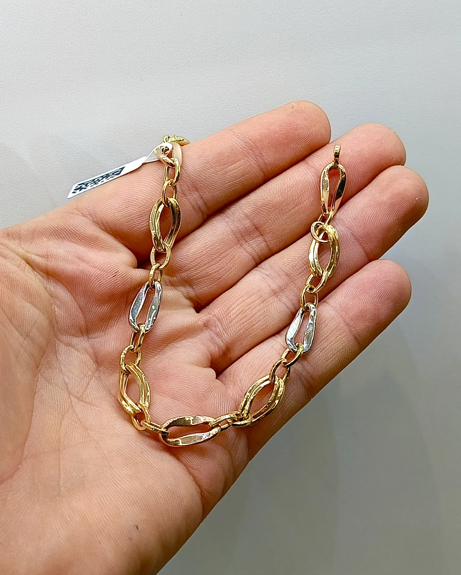 Favori Marka Hallow Model Bileklik