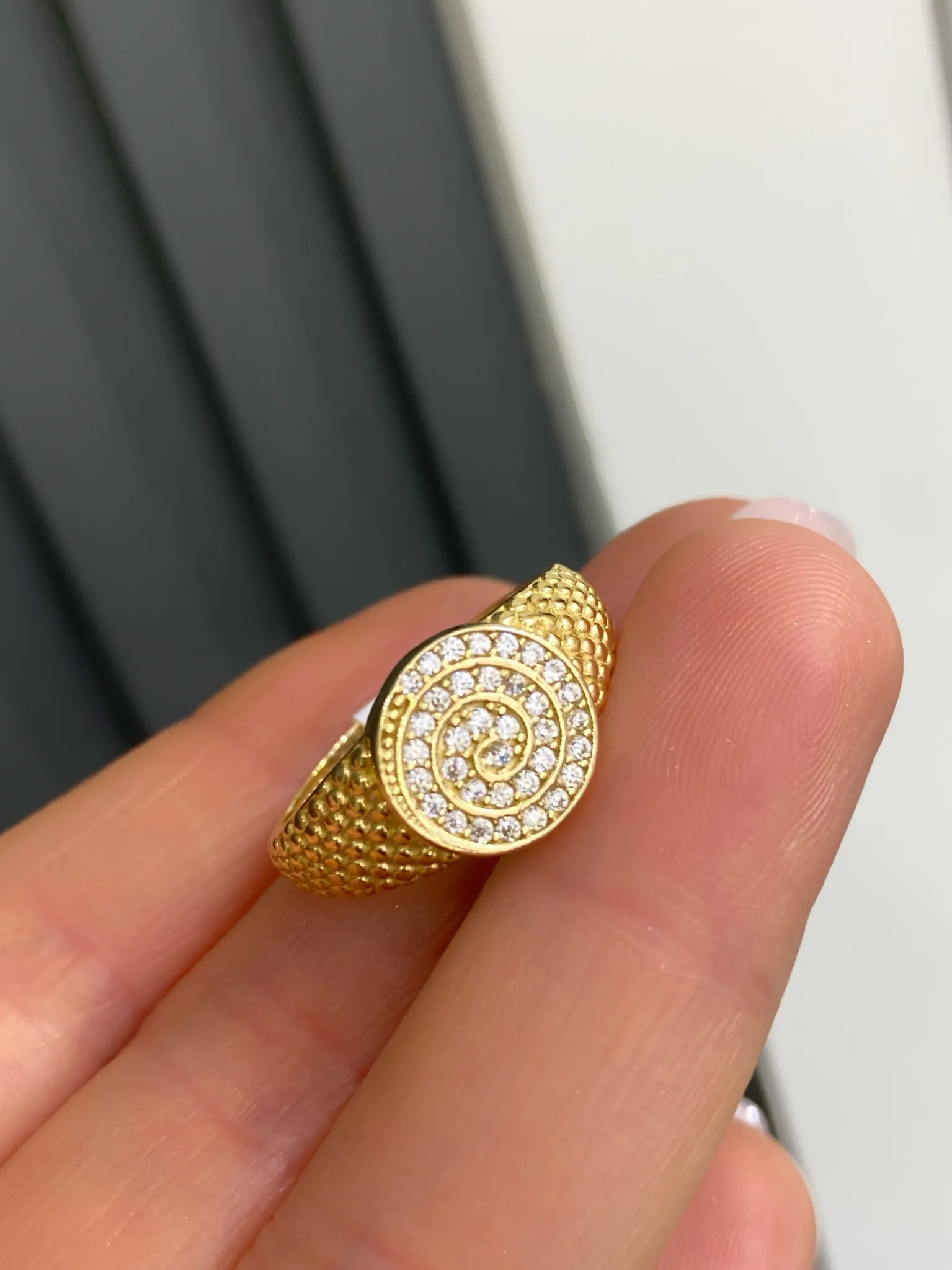 Favori Marka İtalyan Model Taşlı Yüzük 21NO