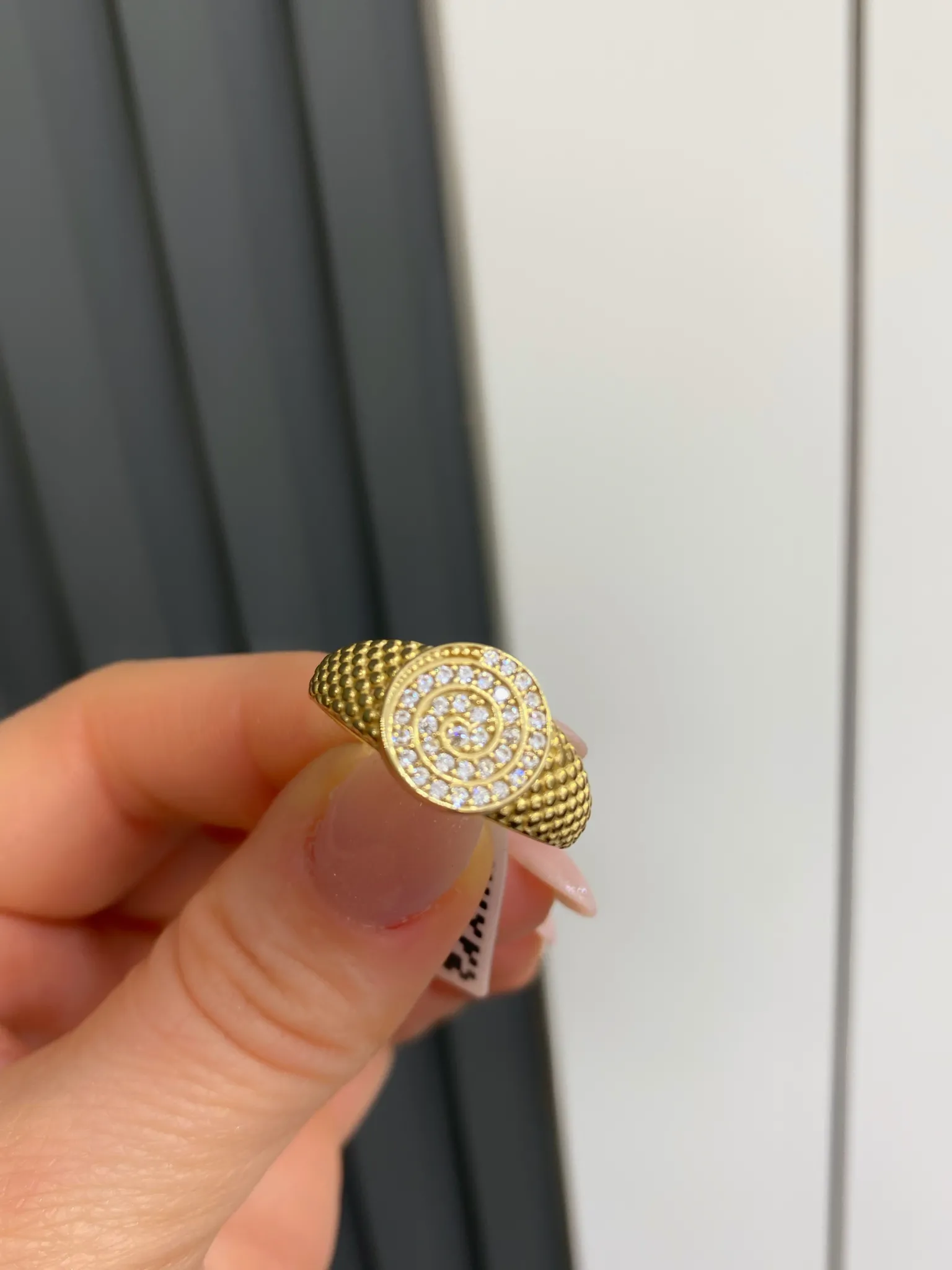 Favori Marka İtalyan Model Taşlı Yüzük 21NO