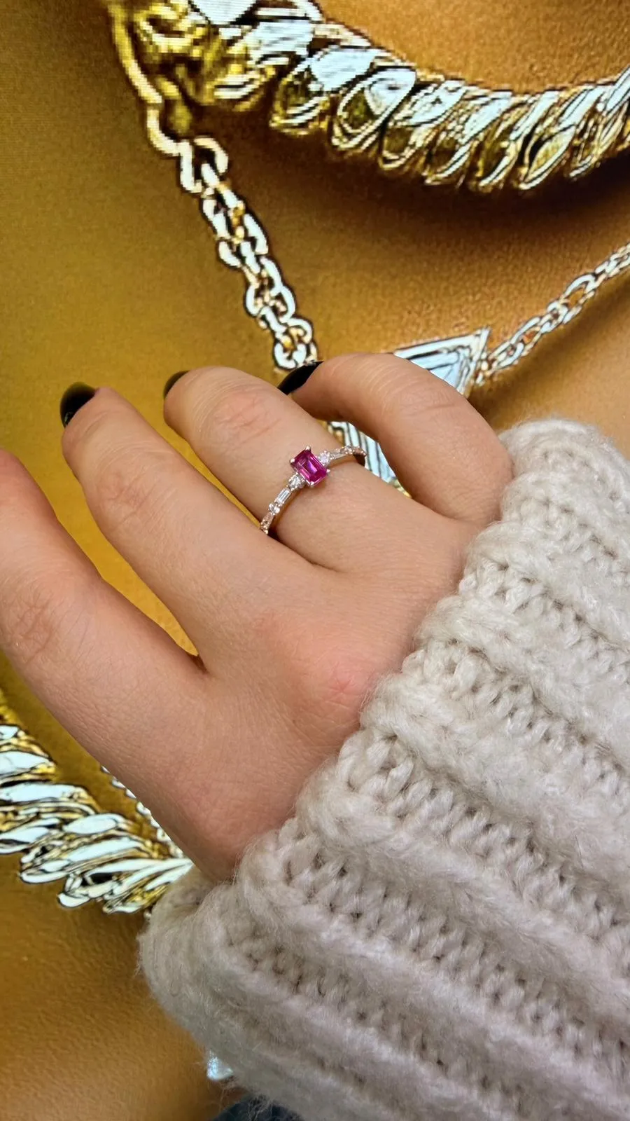 Vintage Tasarım Yakut ve Pırlanta Taşlı Yüzük