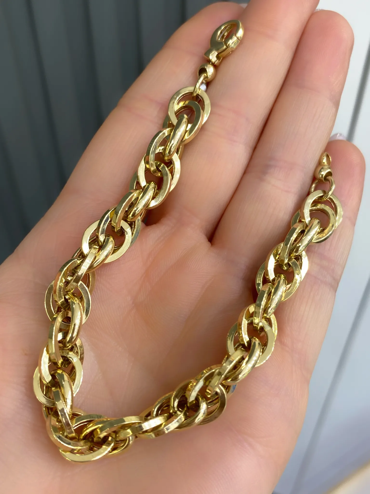 Favori Marka Hallow Model Bileklik 