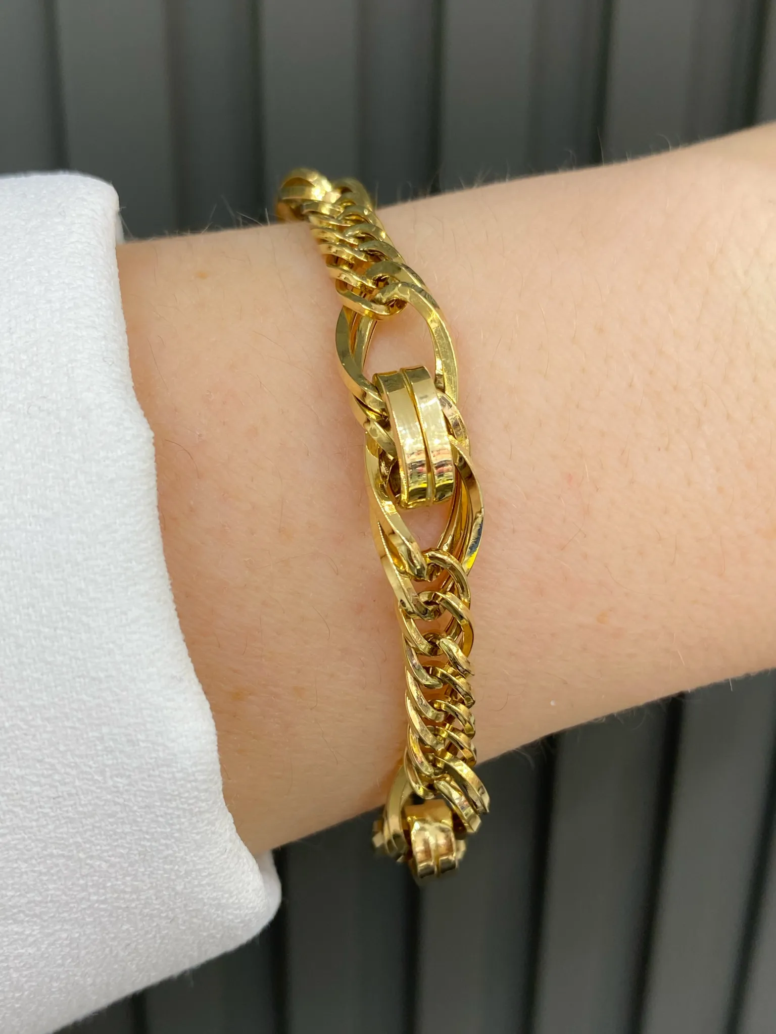 Favori Marka Hallow Model Bileklik 