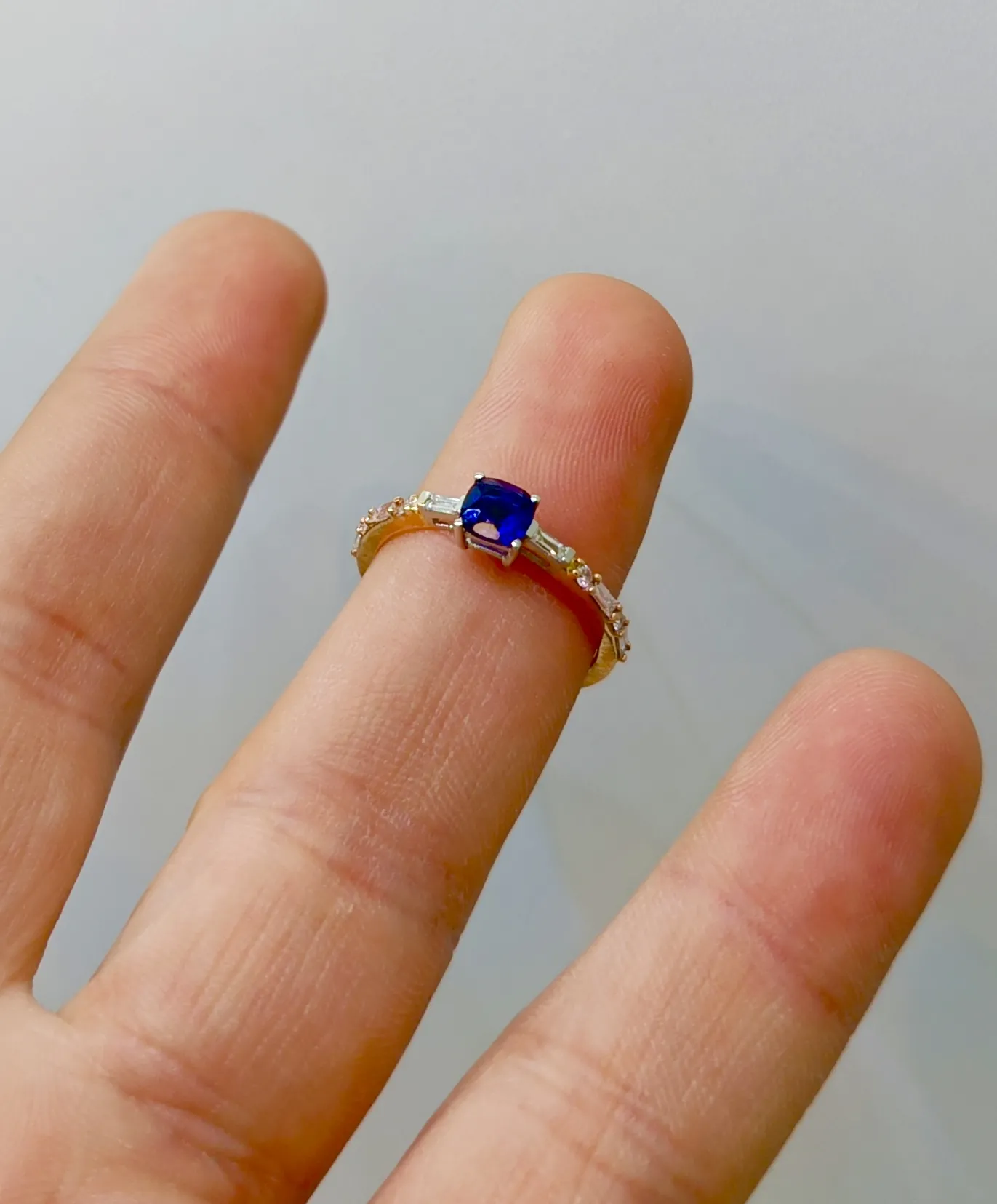 Vintage Tasarım Safir ve Pırlanta Taşlı Yüzük