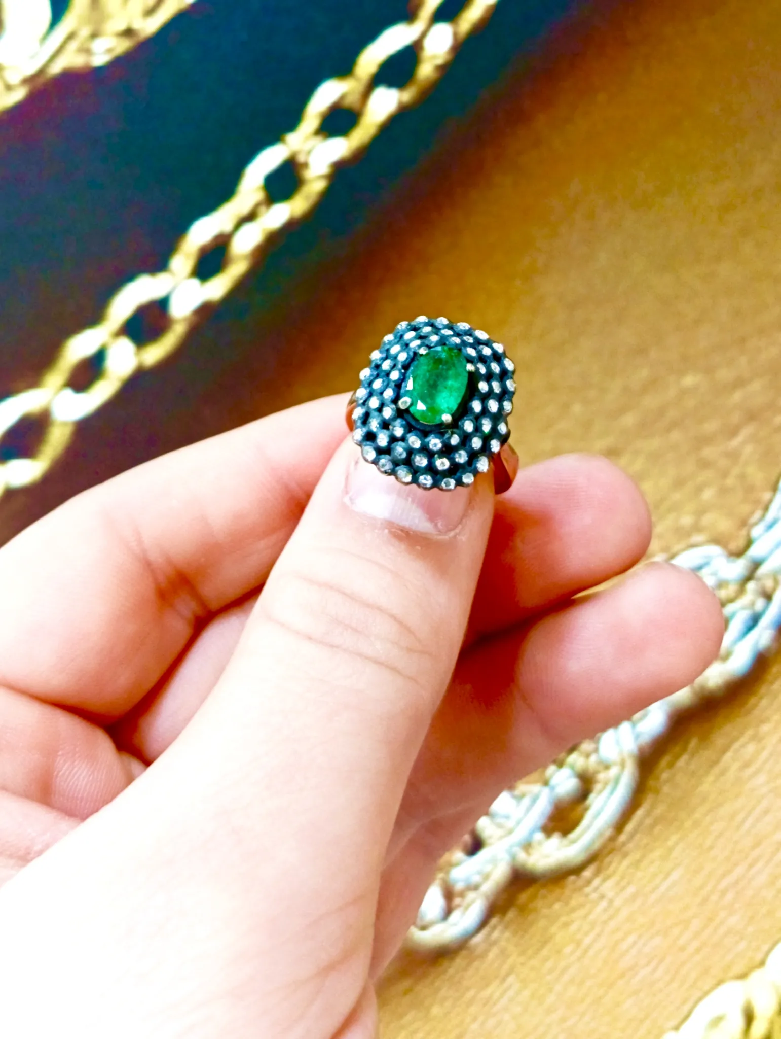 Elmas Ve Zümrüt Model Yüzük