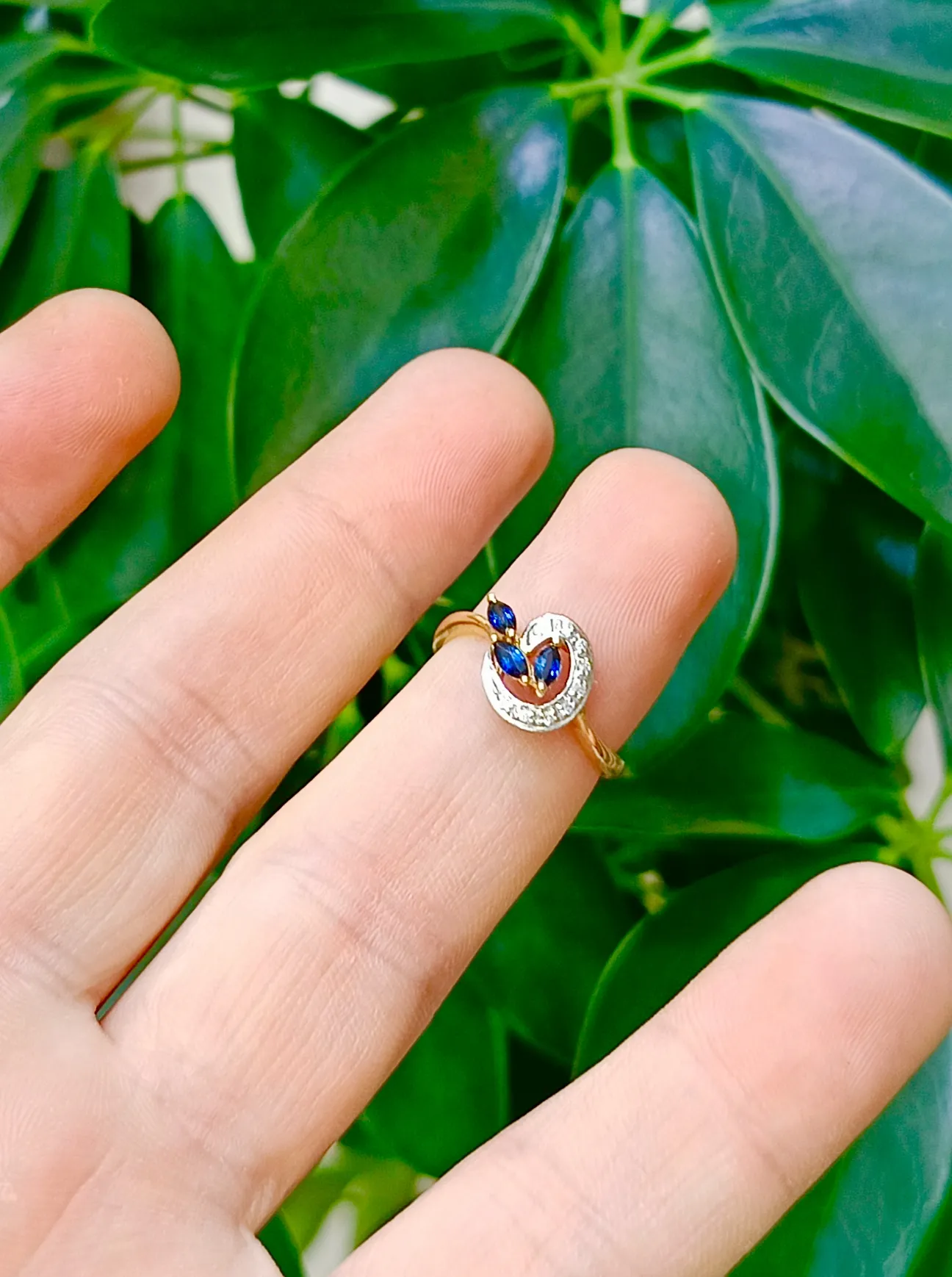 Vintage Tasarım Safir ve Pırlanta Taşlı Yüzük