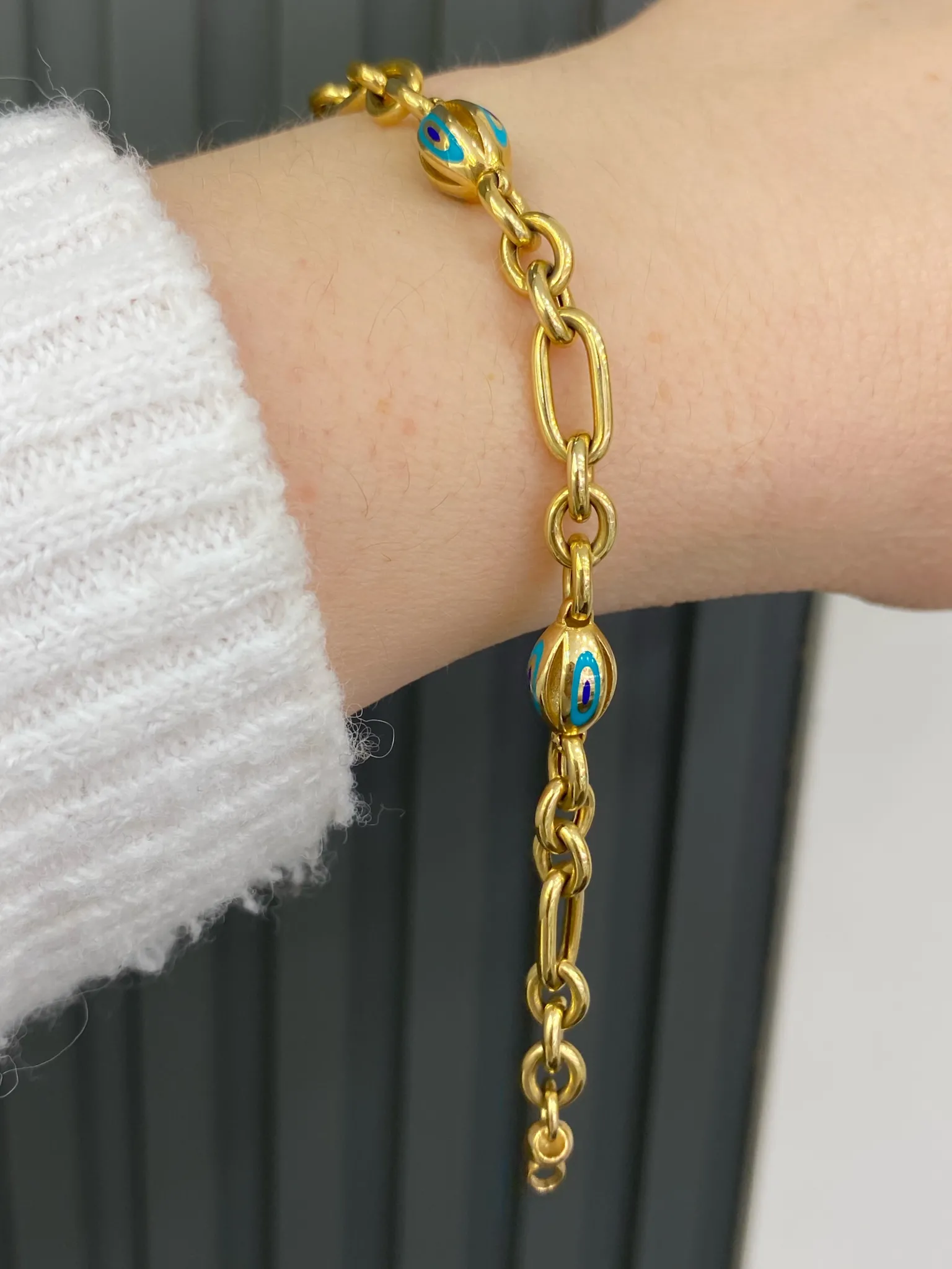 Favori Marka Mineli Model Bileklik