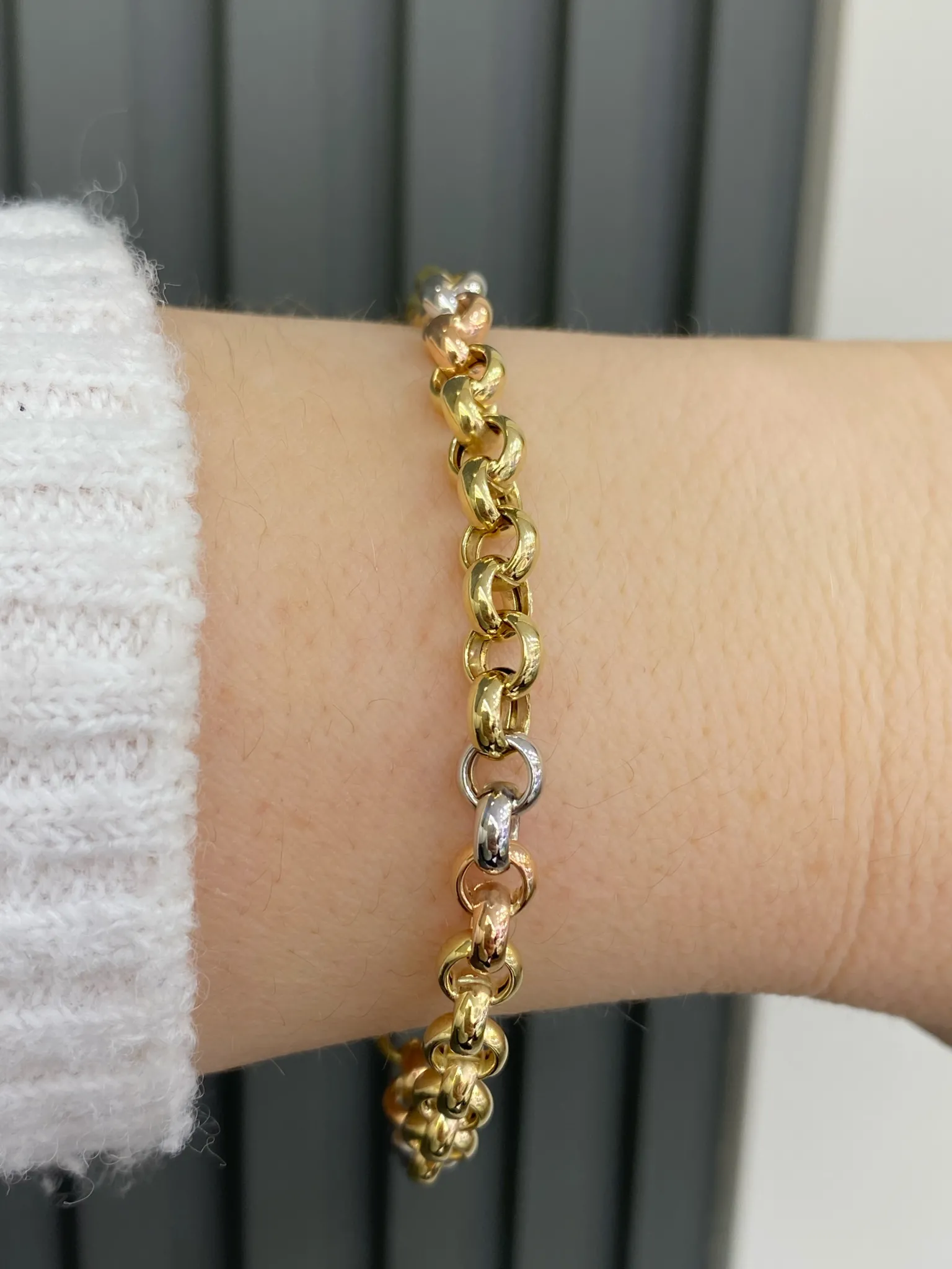 Favori Marka Hallow Model Bileklik 