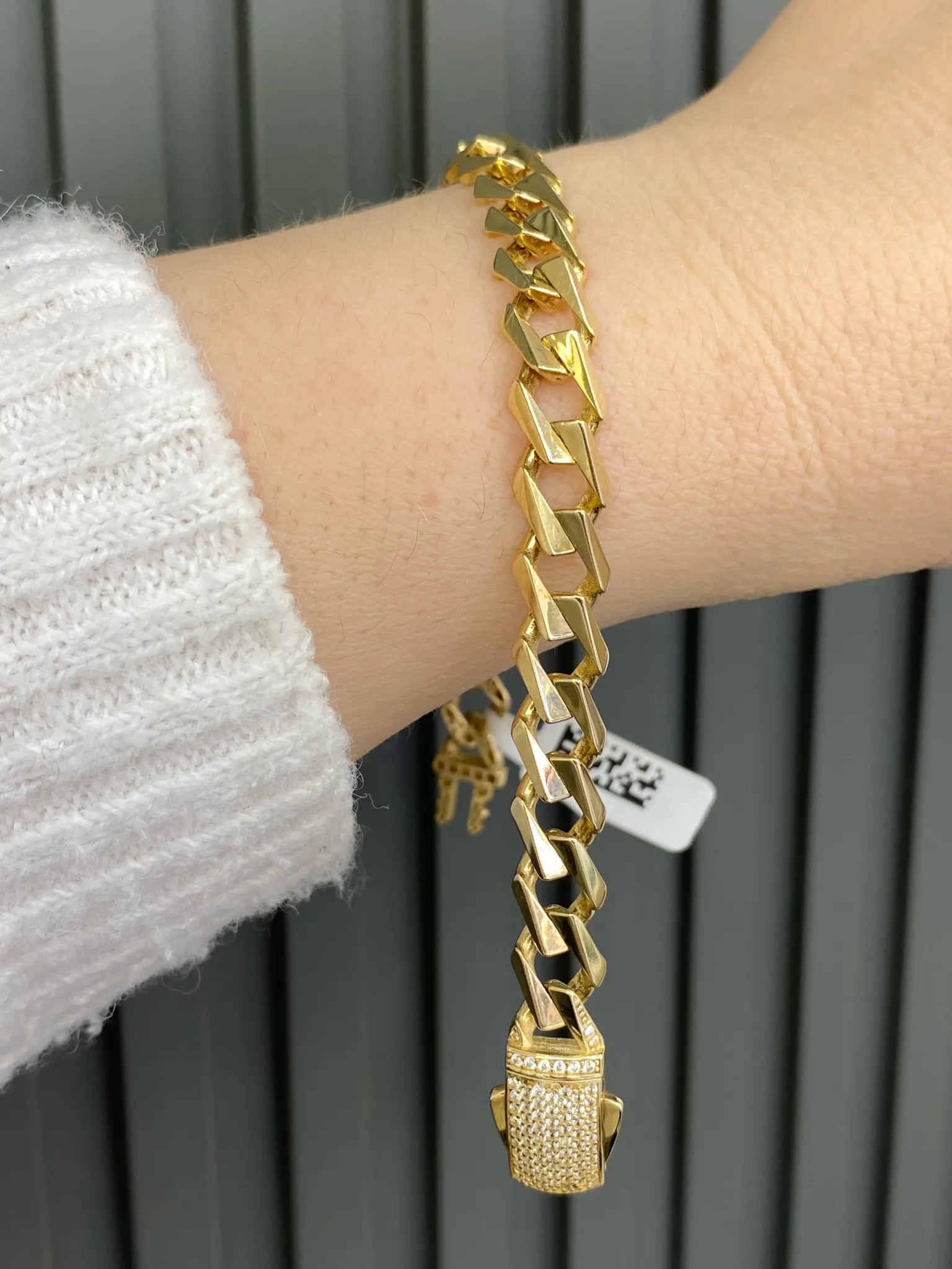 Favori Marka Gurmet Model Bileklik 