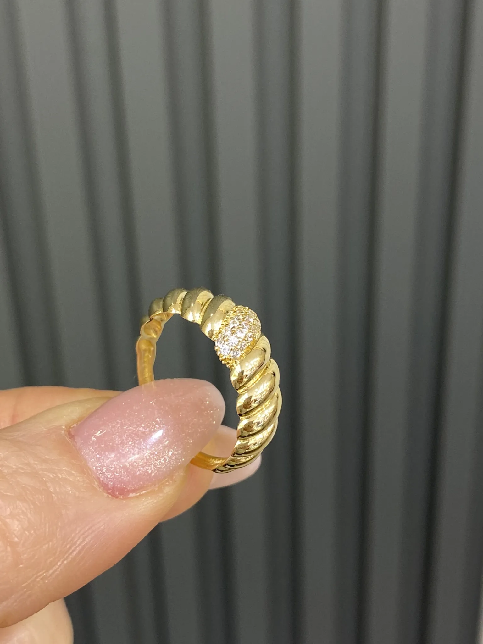 Favori Marka İtalyan Model Yüzük