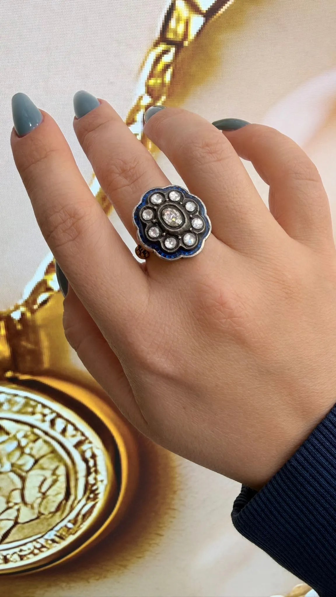 Antika Rus Yapımı Lacivert Mineli ve Elmas Taşlı 