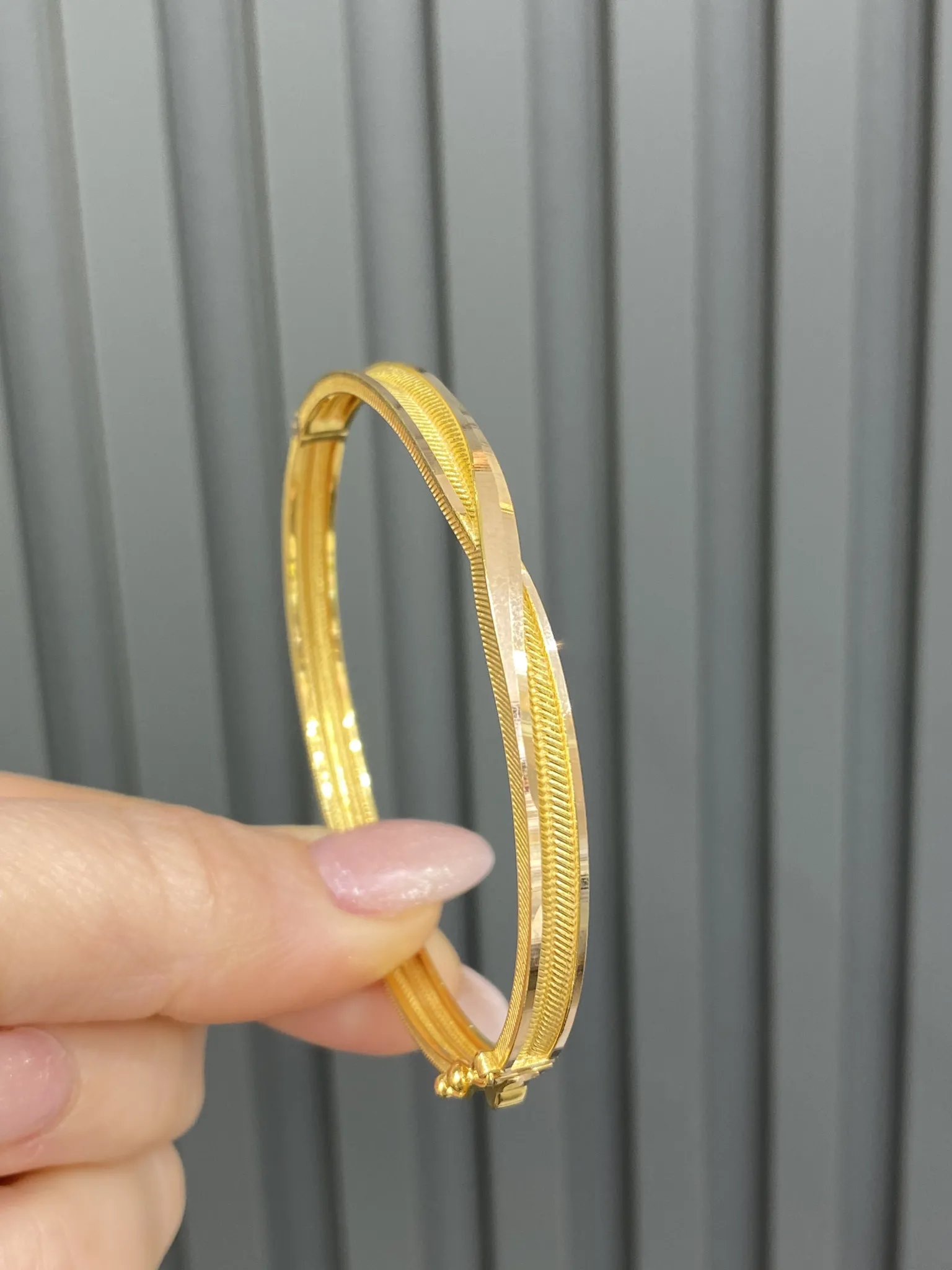 Favori Marka Desenli Kelepçe