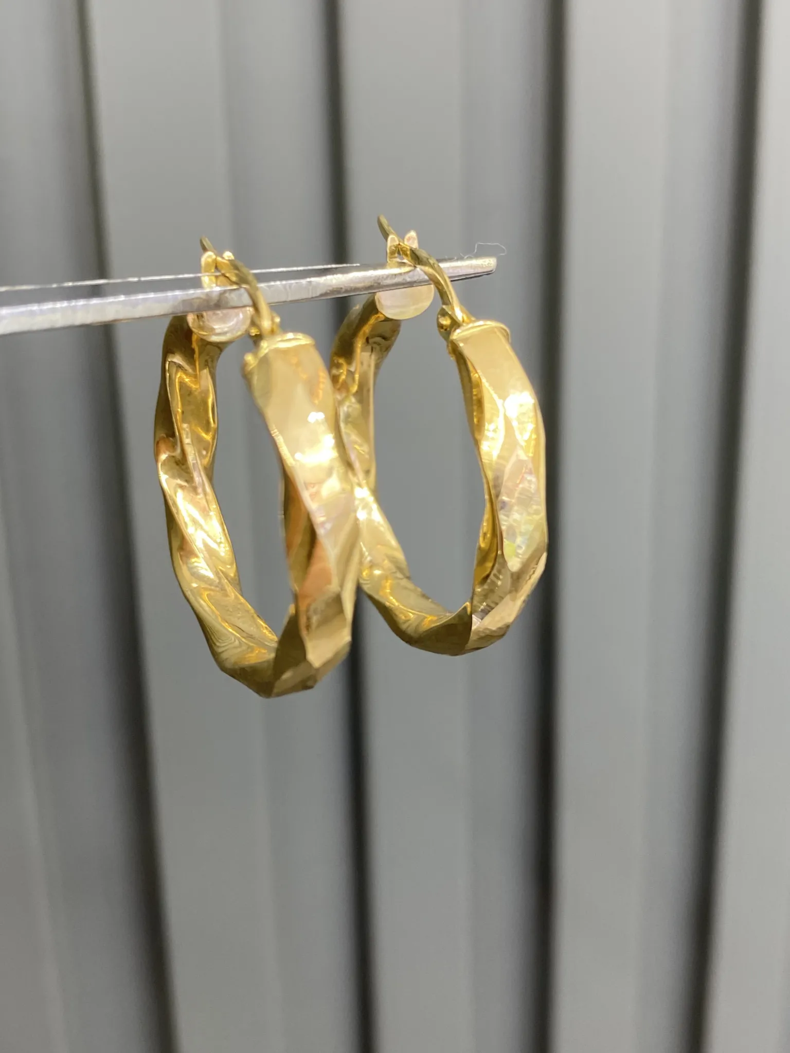 Favori Marka İtalyan Model Küpe 