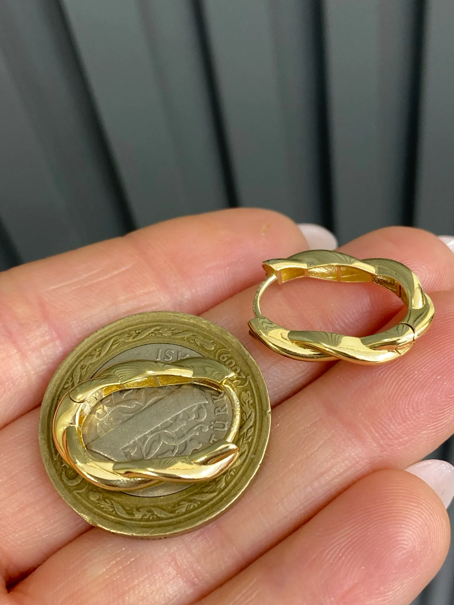 Favori Marka İtalyan Model Küpe