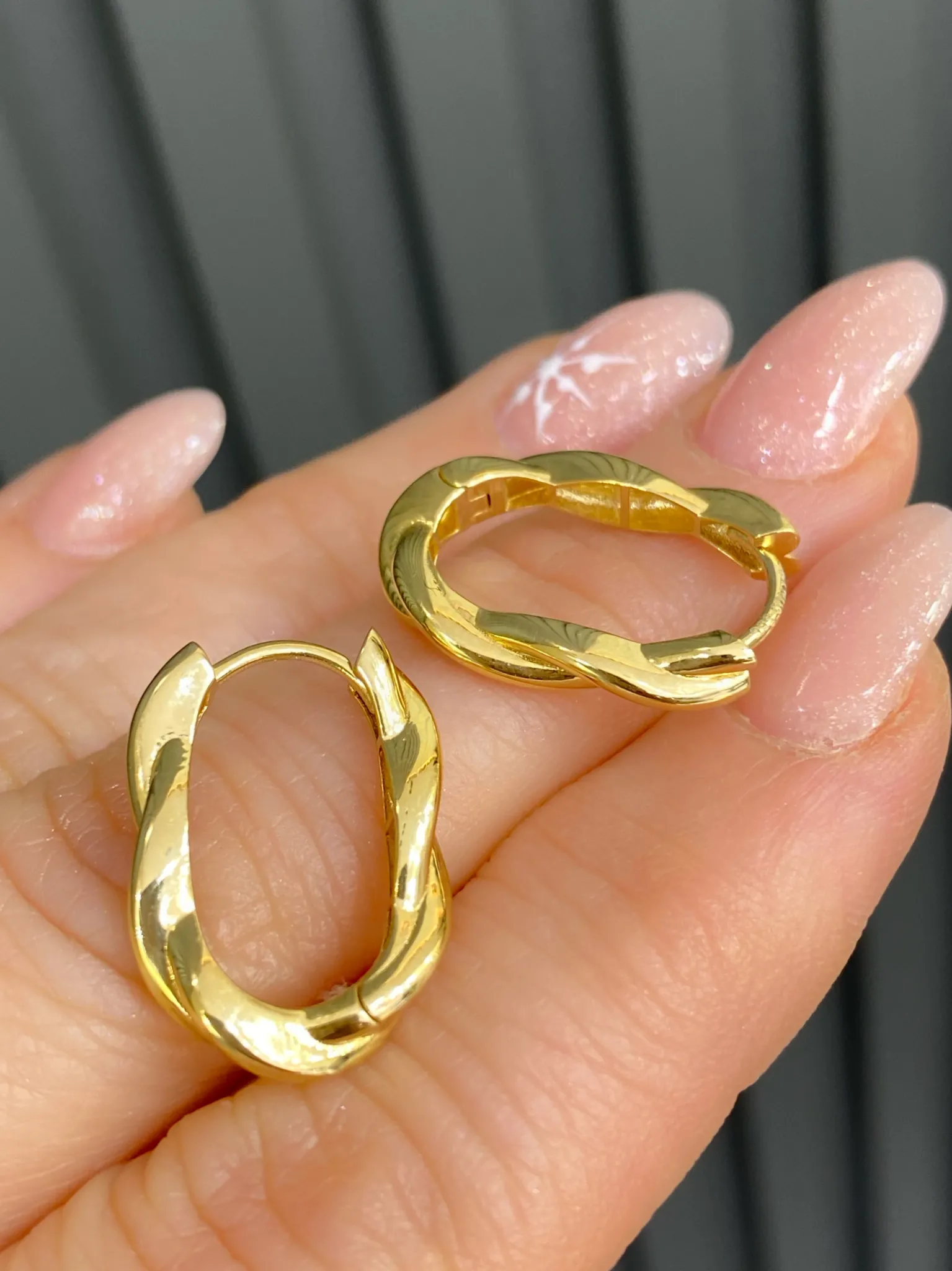 Favori Marka İtalyan Model Küpe