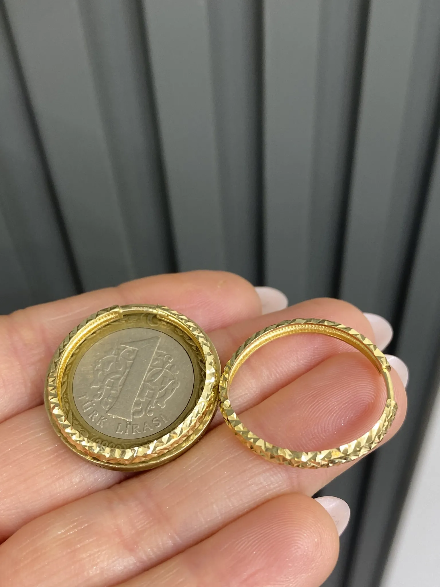 Favori Marka Kalemli Model Küpe