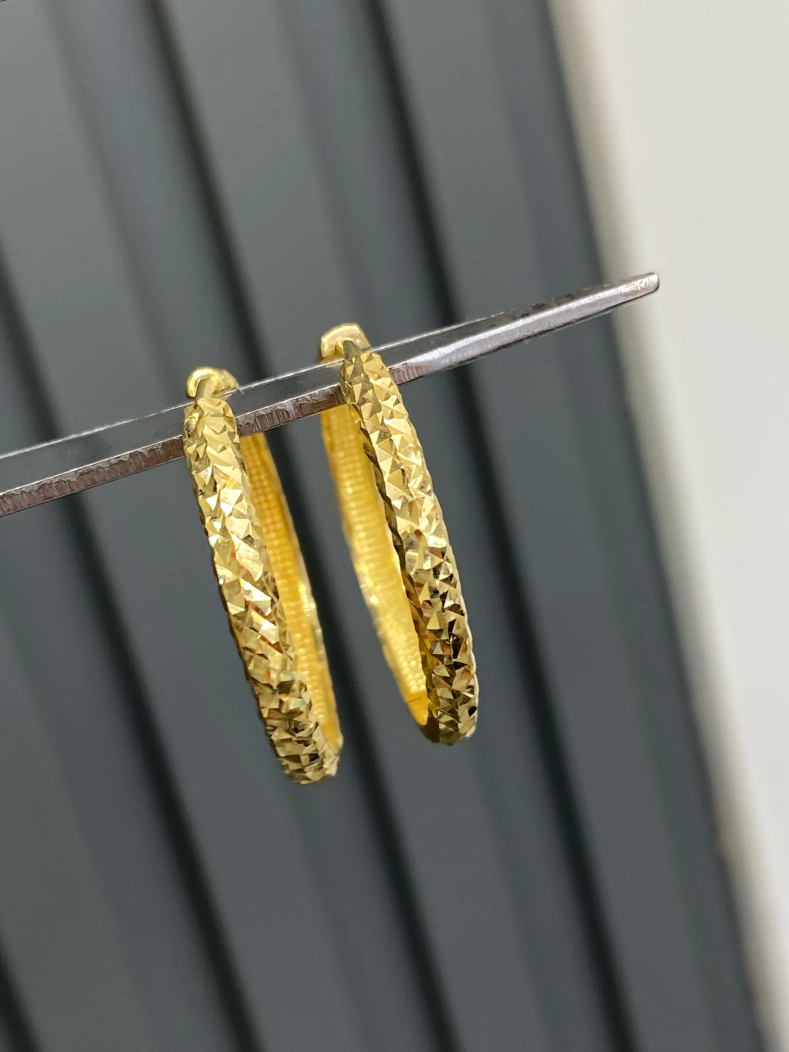 Favori Marka Kalemli Model Küpe