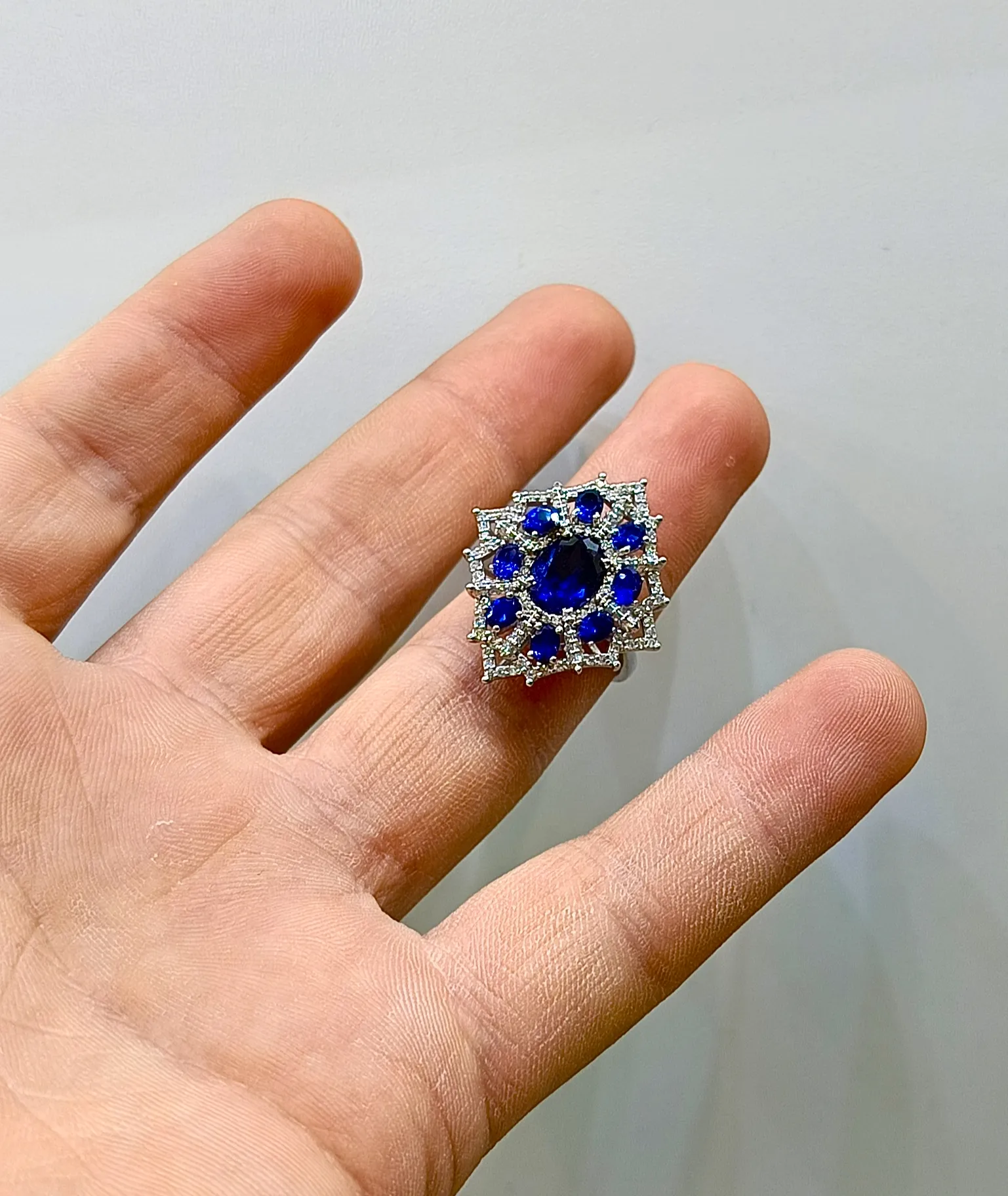 Vintage Tasarım Safir ve Pırlanta Taşlı Yüzük