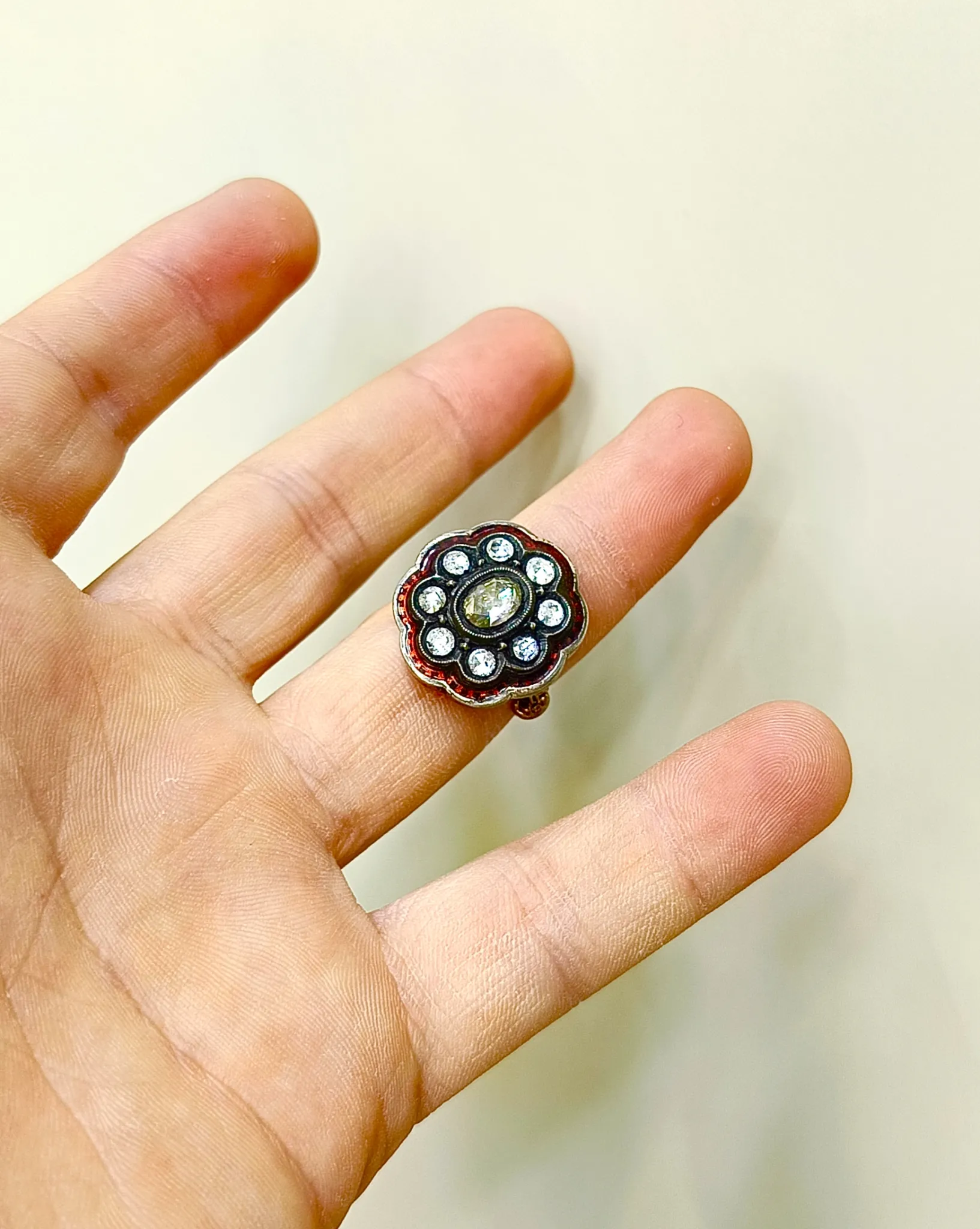 Antika Rus Yapımı Kırmızı Mineli ve Elmas Taşlı Büyük Yüzük