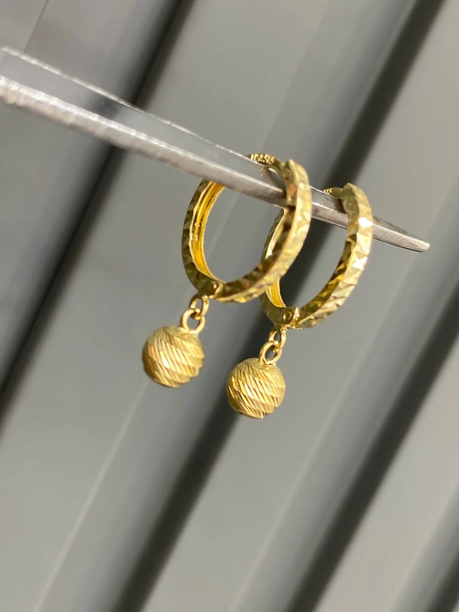 Favori Marka Dorikalı Halka Küpe